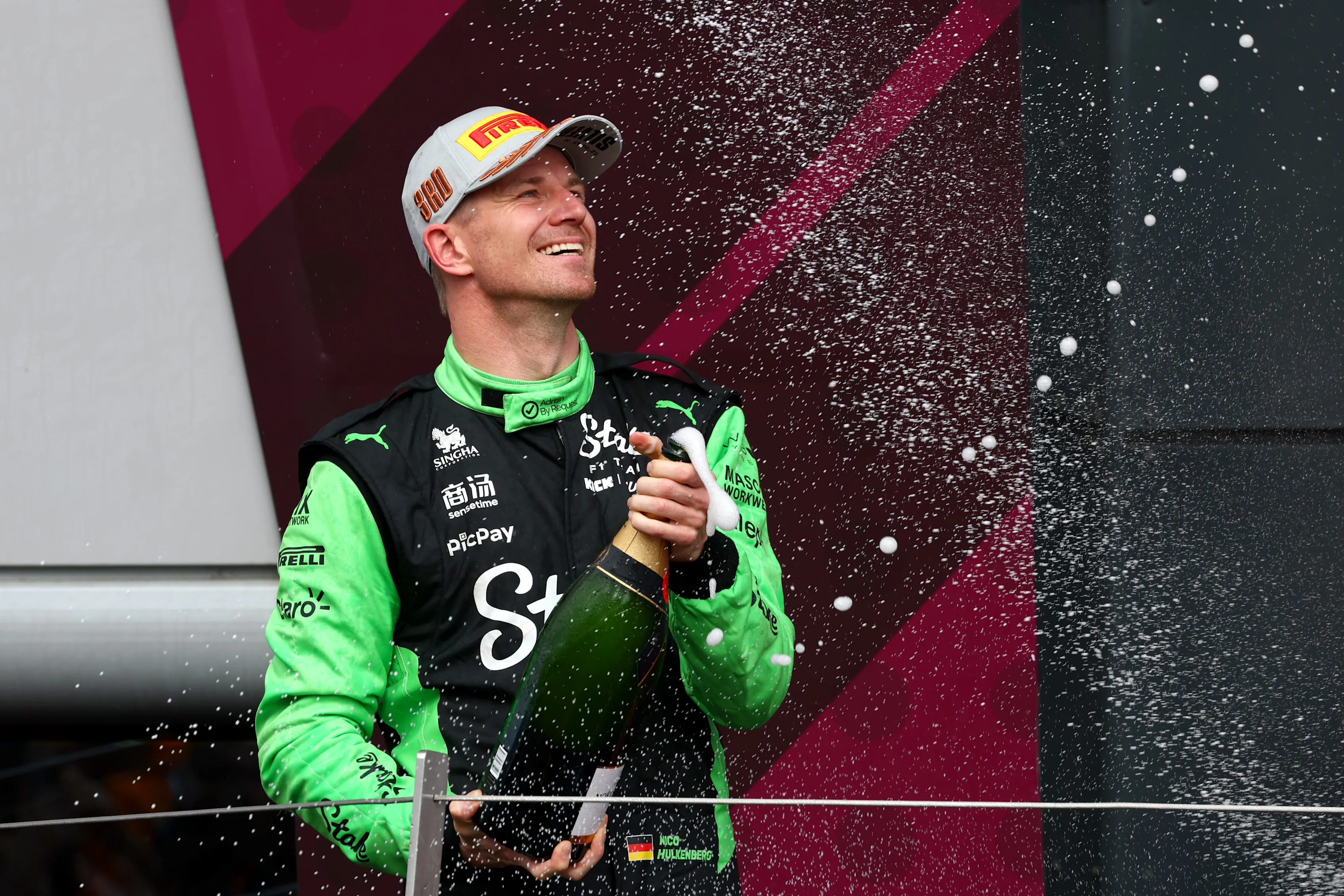 Northampton, Angleterre - 06 juillet: troisième placée Nico Hulkenberg d'Allemagne et pieu F1 Team Kick