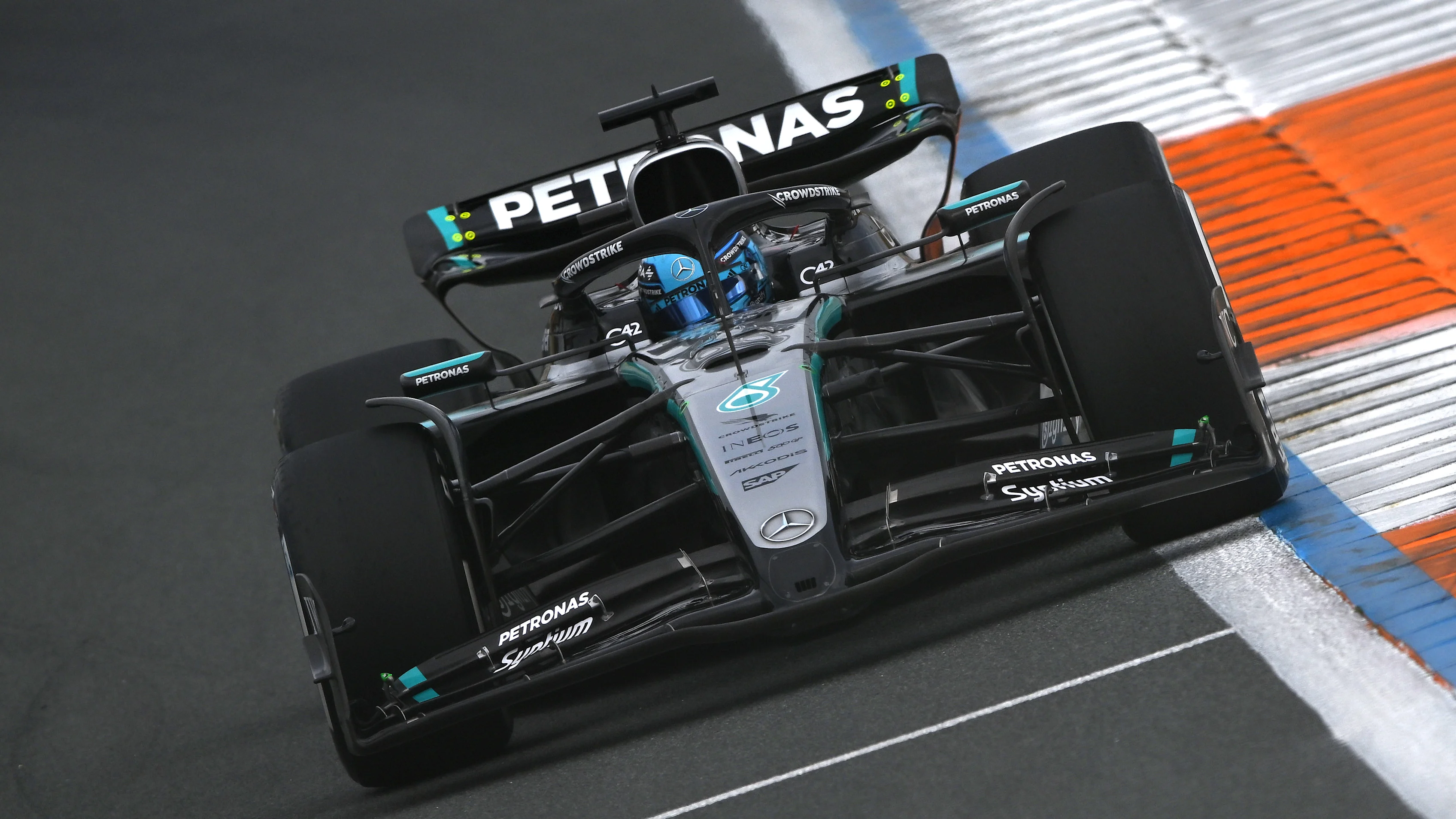 Zandvoort, Pays-Bas - 29 août: George Russell de Grande-Bretagne conduisant le (63) Mercedes AMG