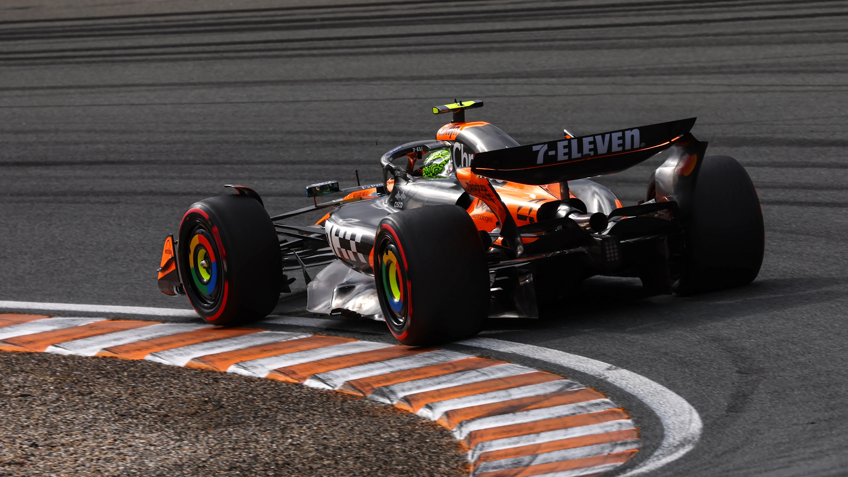 ZANDVOORT, NETHERLANDS - AUGUST 29: Lando Norris of Great Britain driving the (4) McLaren MCL39 Mercedes on track during practice ahead of the F1 Grand Prix of Netherlands at Circuit Zandvoort on August 29, 2025 in Zandvoort, Netherlands. (Photo by Joe Portlock/Getty Images)