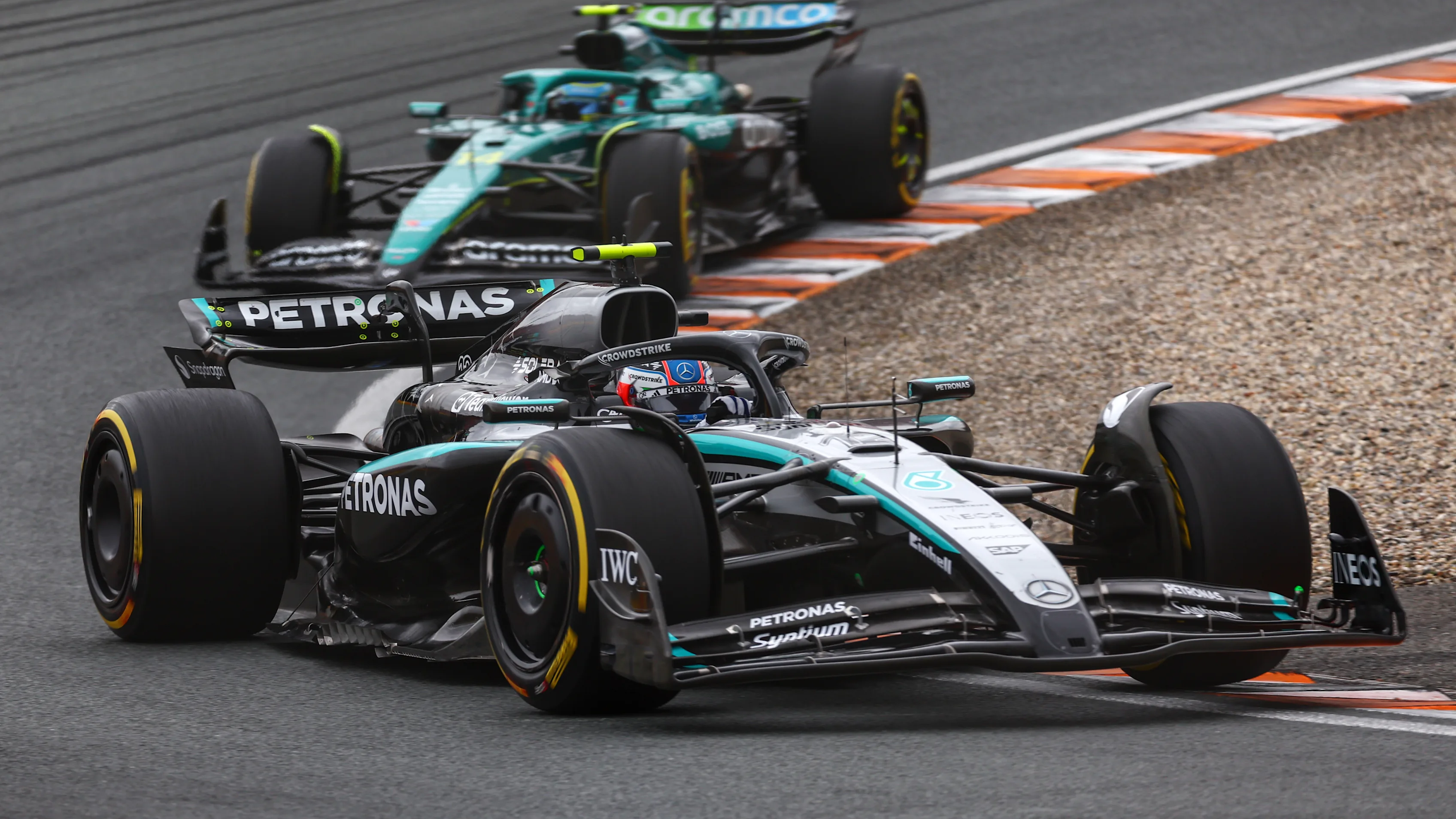 Zandvoort, Pays-Bas - 31 août: Andrea Kimi Antonelli d'Italie conduisant le (12) Mercedes AMG