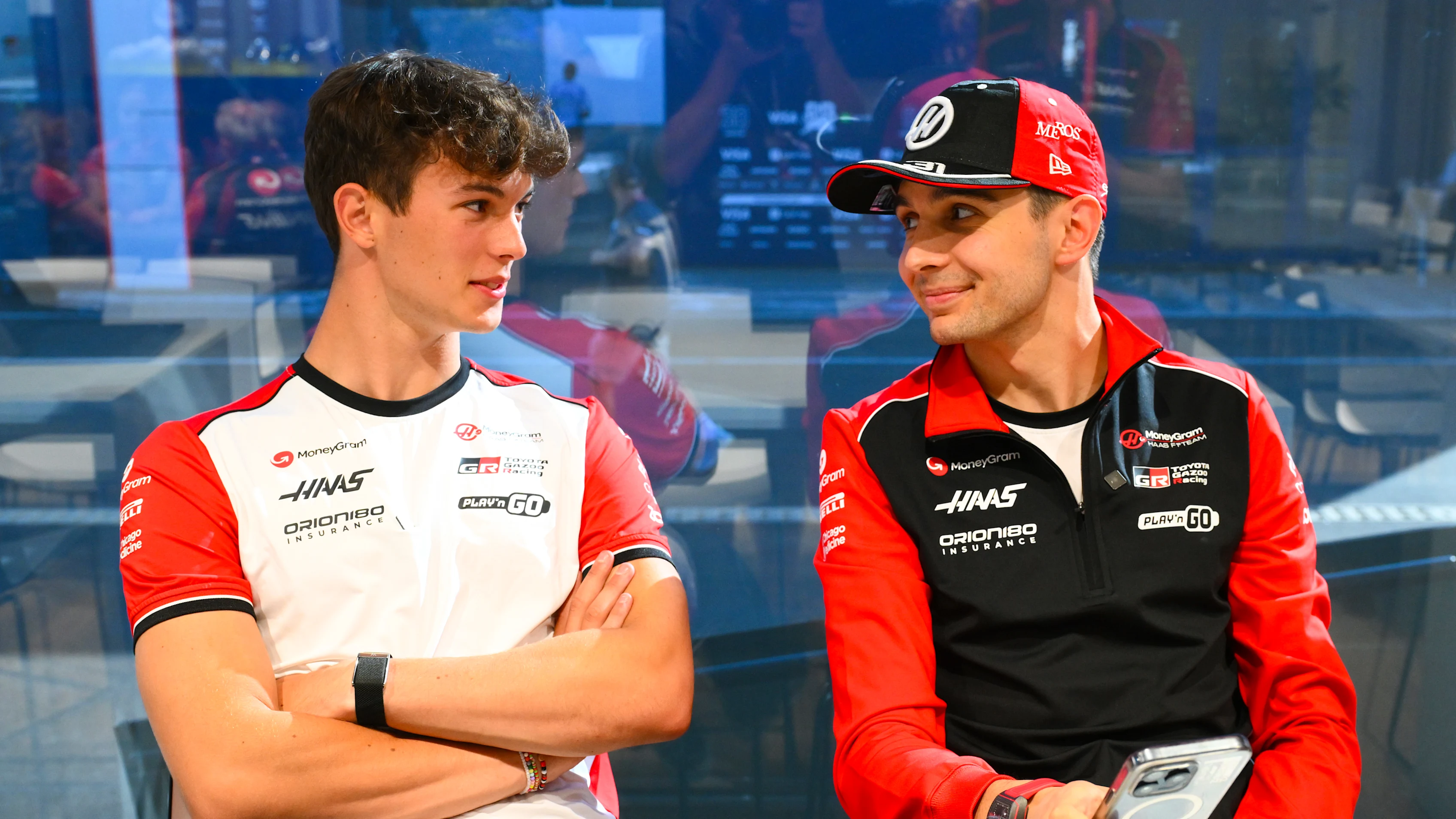 Budapest, Hongrie - 31 juillet: Oliver Bearman de Grande-Bretagne et Haas F1 avec Esteban Ocon de