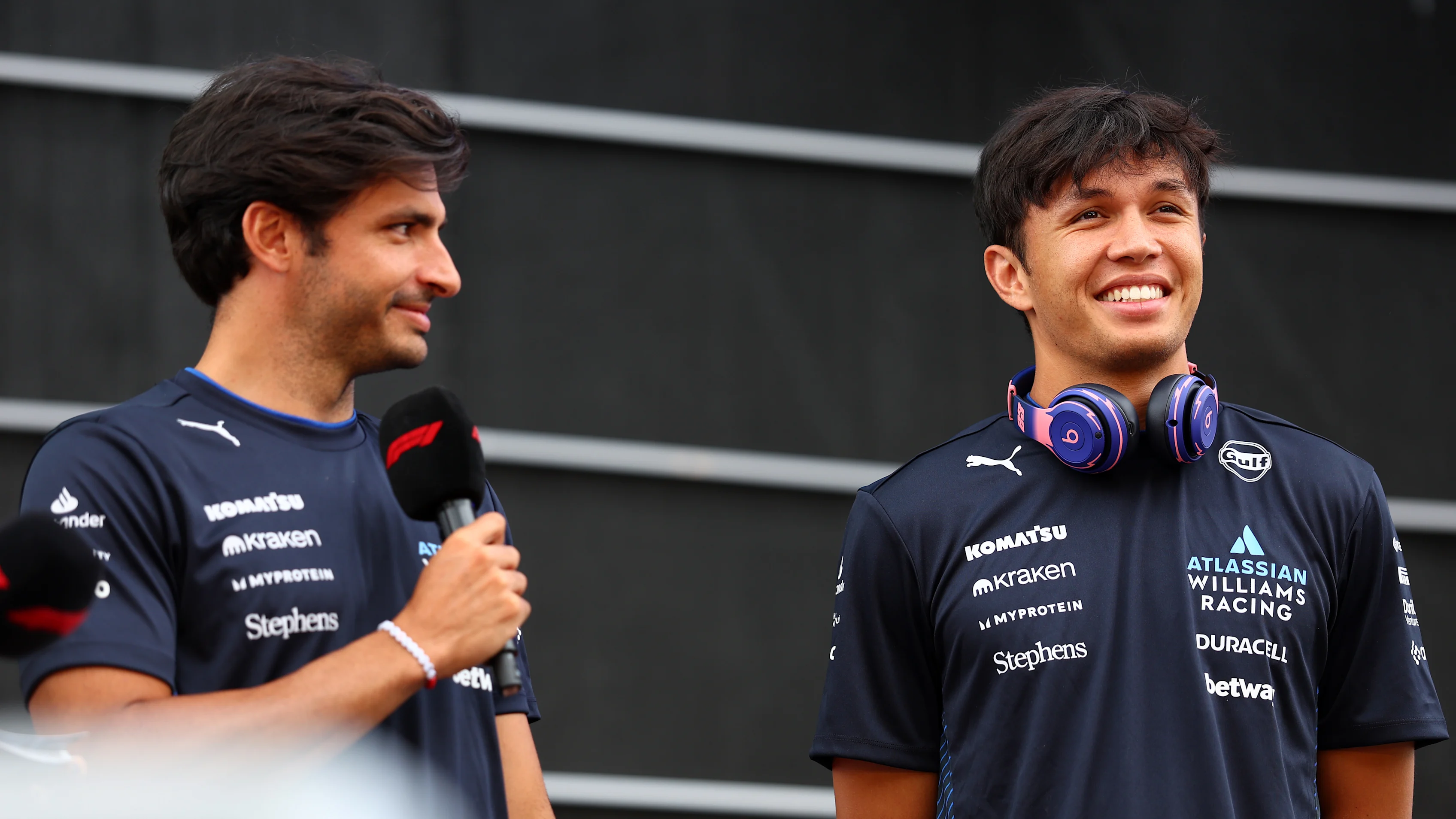 Spielberg, Autriche - 27 juin: Carlos Sainz d'Espagne et Williams et Alexander Albon de Thaïlande