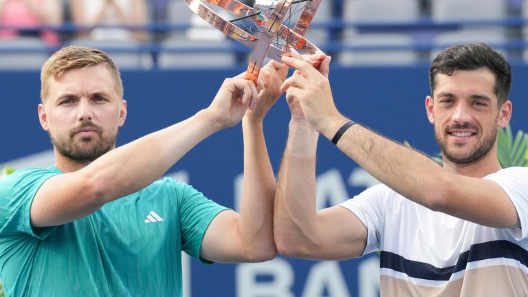 Lloyd Glasspool (left) and Julian Cash (right), men's doubles (Associated Press)