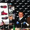 Michael Schumacher présente le Nike Air Zoom Schu