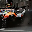 BAKU, AZERBAIJAN - SEPTEMBER 20: Lando Norris of Great Britain driving the (4) McLaren MCL39 Mercedes collides with the wall during qualifying ahead of the F1 Grand Prix of Azerbaijan at Baku City Circuit on September 20, 2025 in Baku, Azerbaijan. (Photo by Joe Portlock/Getty Images)