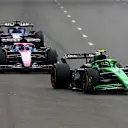 BAKU, AZERBAIJAN - SEPTEMBER 21: Gabriel Bortoleto of Brazil driving the (5) Kick Sauber C45 Ferrari leads Pierre Gasly of France driving the (10) Alpine F1 A525 Renault and Alexander Albon of Thailand driving the (23) Williams FW47 Mercedes on track during the F1 Grand Prix of Azerbaijan at Baku City Circuit on September 21, 2025 in Baku, Azerbaijan. (Photo by Joe Portlock/Getty Images)