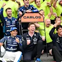 Célébrations de podium pour toute l'équipe