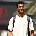 Bahreïn, Bahreïn - 28 février: Daniel Ricciardo d'Australie et Visa Cash App RB Walks dans le