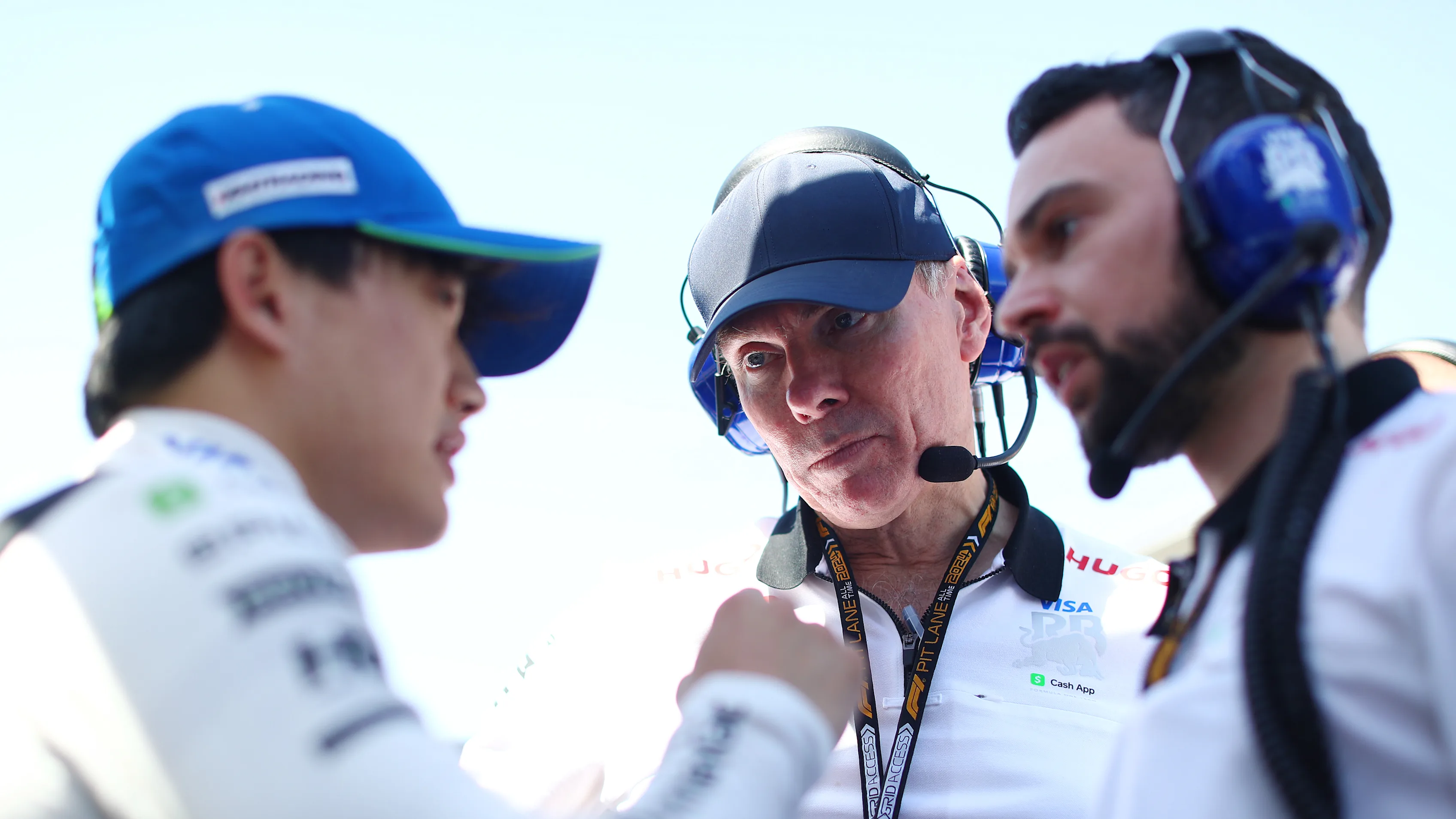 Suzuka, Japon - 07 avril: Alan Permane, directeur de course à Visa Cash App RB Talks avec Yuki Tsunoda