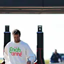 Northampton, Angleterre - 04 juillet: Daniel Ricciardo d'Australie et Visa Cash App RB Walks dans le