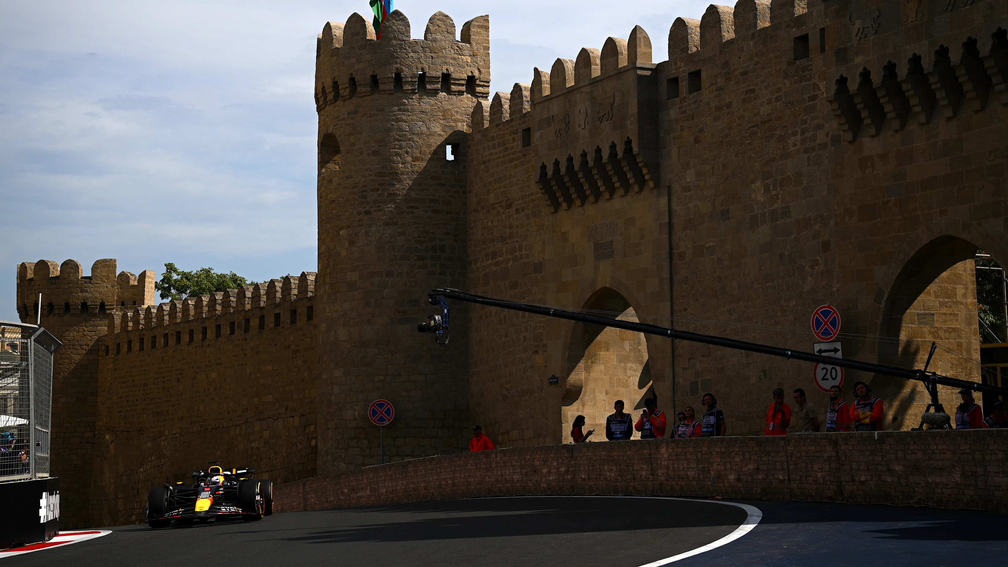 Bakou, Azerbaïdjan - 13 septembre: Verstappen max des Pays-Bas qui conduit le (1) Oracle Red Bull