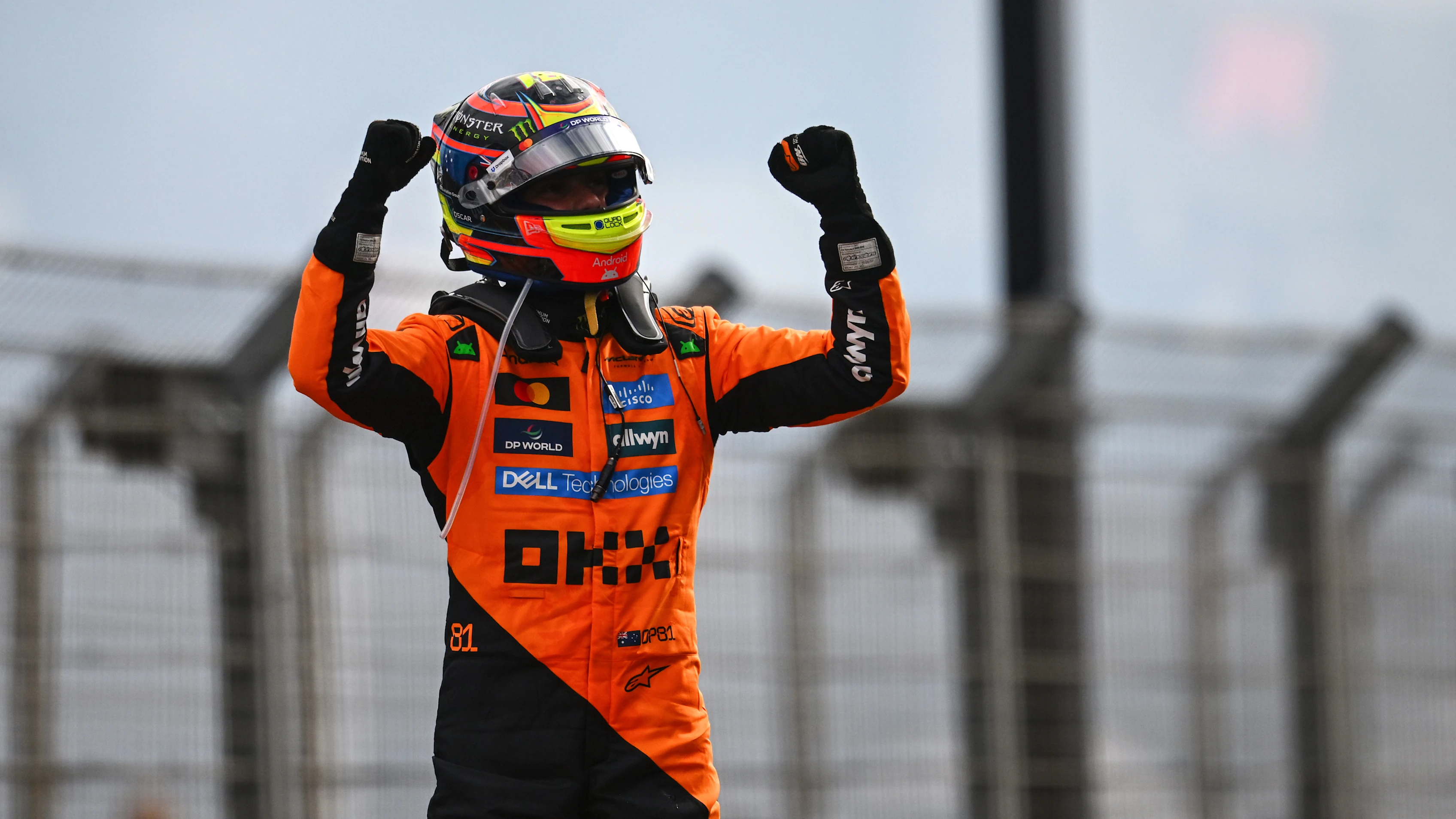 Zandvoort, Pays-Bas - 31 août: le vainqueur de la course Oscar Piastri d'Australie et McLaren célèbre