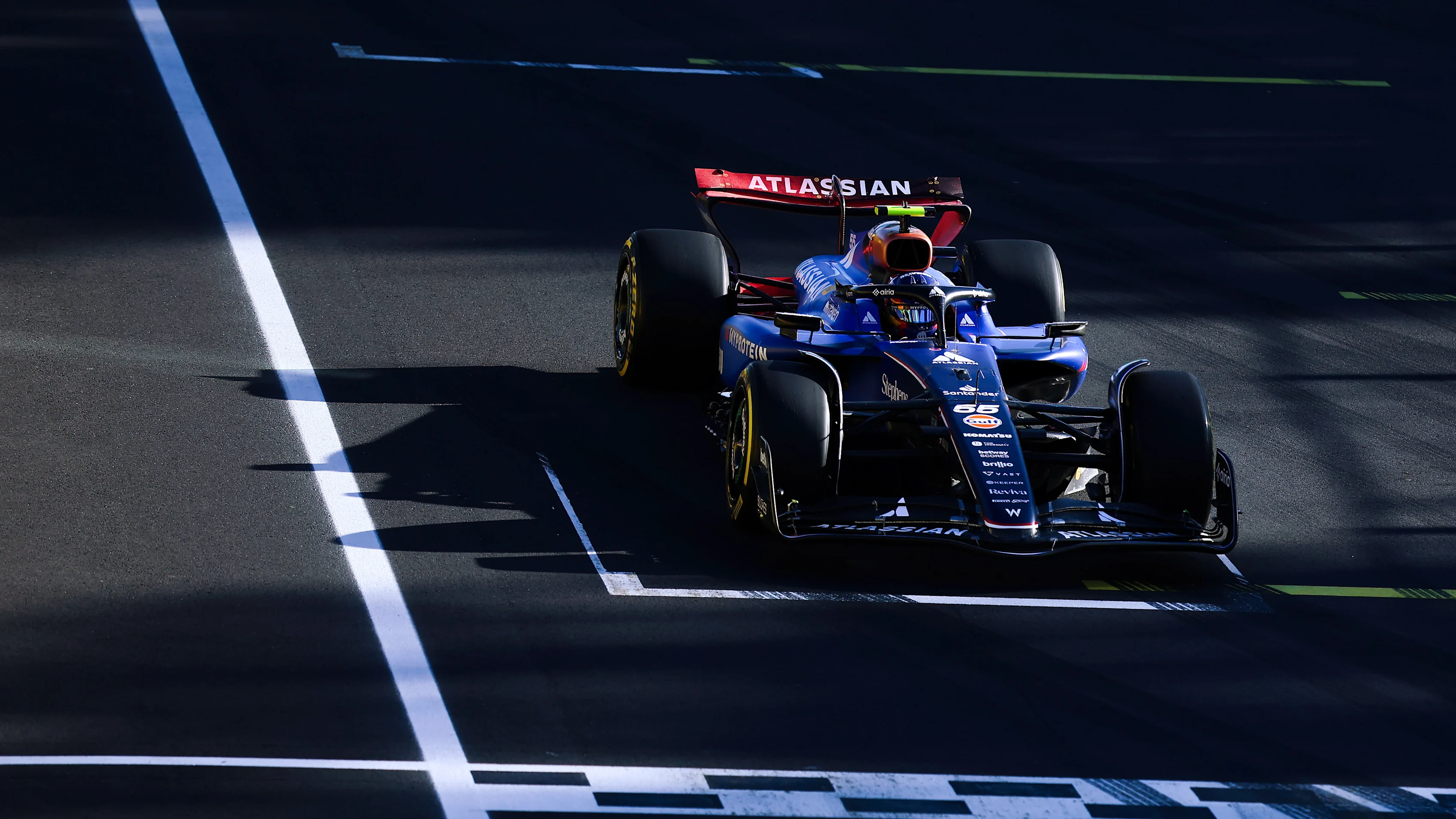 MONZA, ITALY - SEPTEMBER 05: Carlos Sainz of Spain driving the (55) Williams FW47 Mercedes on track during practice ahead of the F1 Grand Prix of Italy at Autodromo Nazionale Monza on September 05, 2025 in Monza, Italy. (Photo by Mark Thompson/Getty Images)