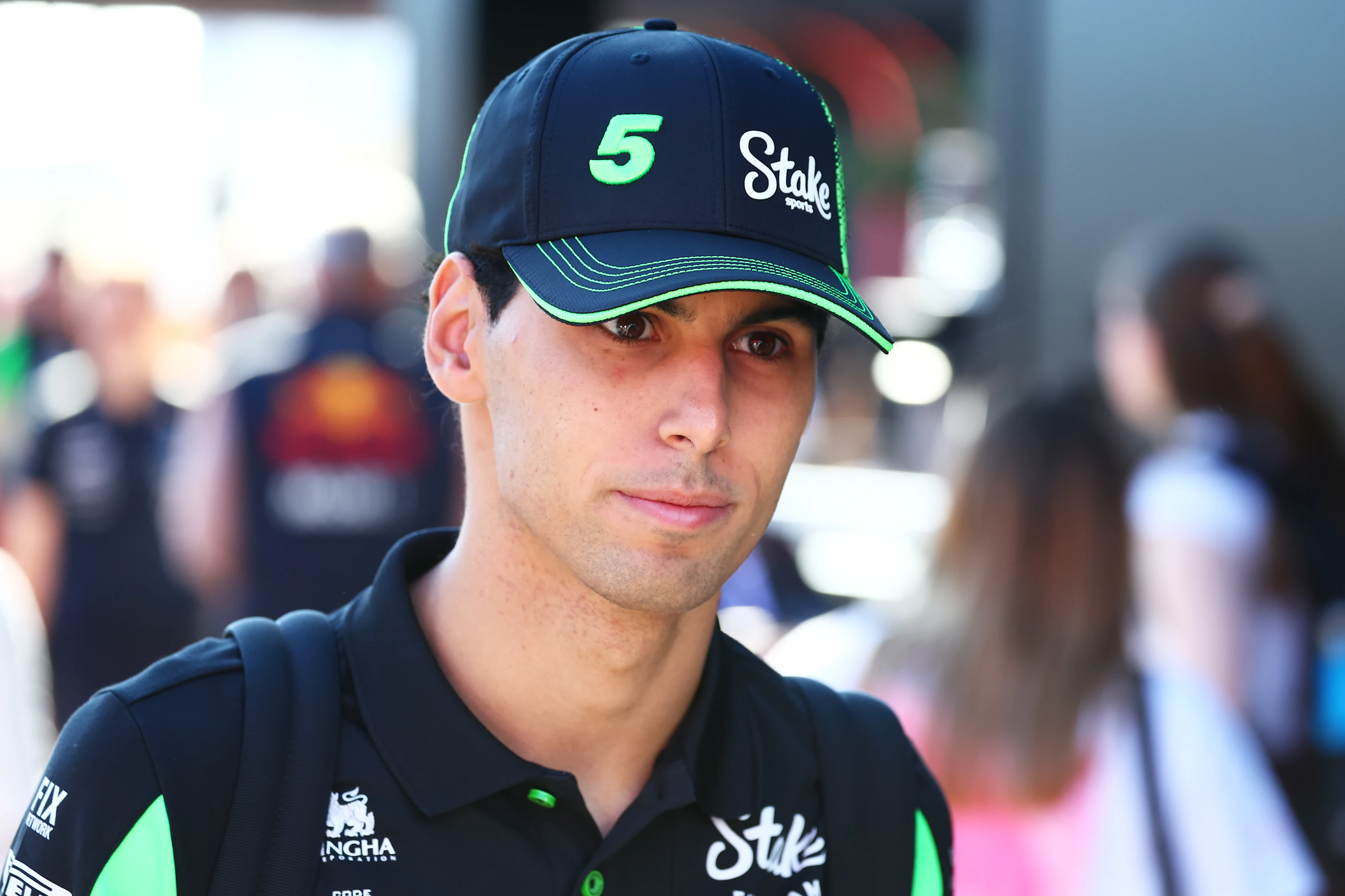 Monza, Italie - 06 septembre: Gabriel Bortoleto du Brésil et de pieu F1 Team Kick Sauber arrive