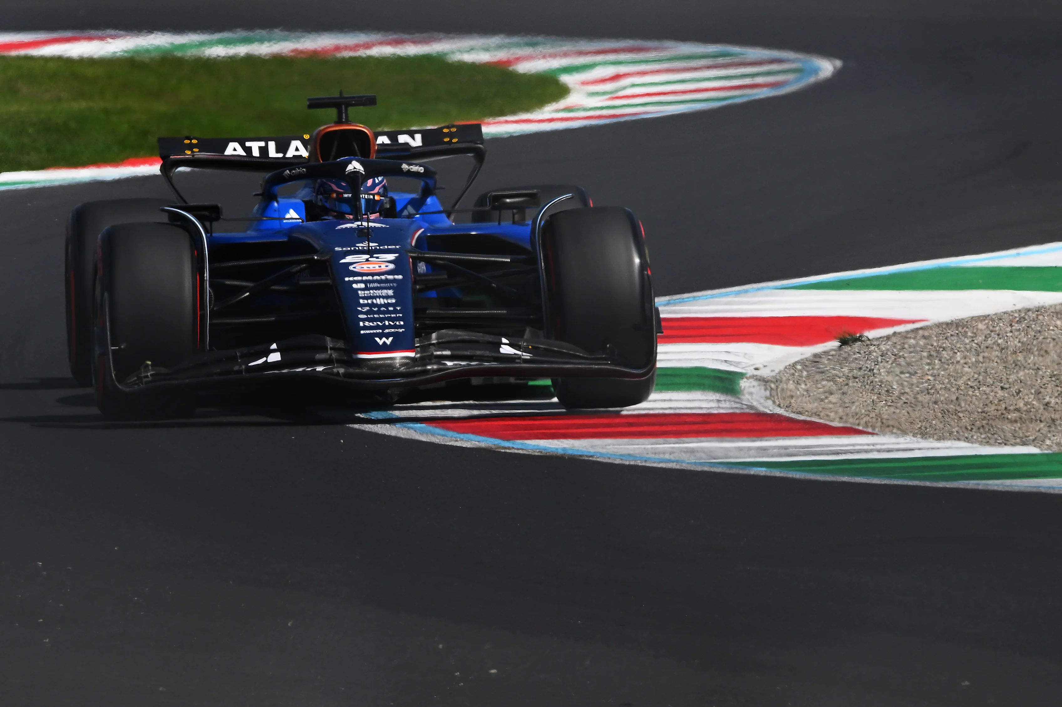 Monza, Italie - 06 septembre: Alexander Albon de Thaïlande conduisant le (23) Williams FW47 Mercedes