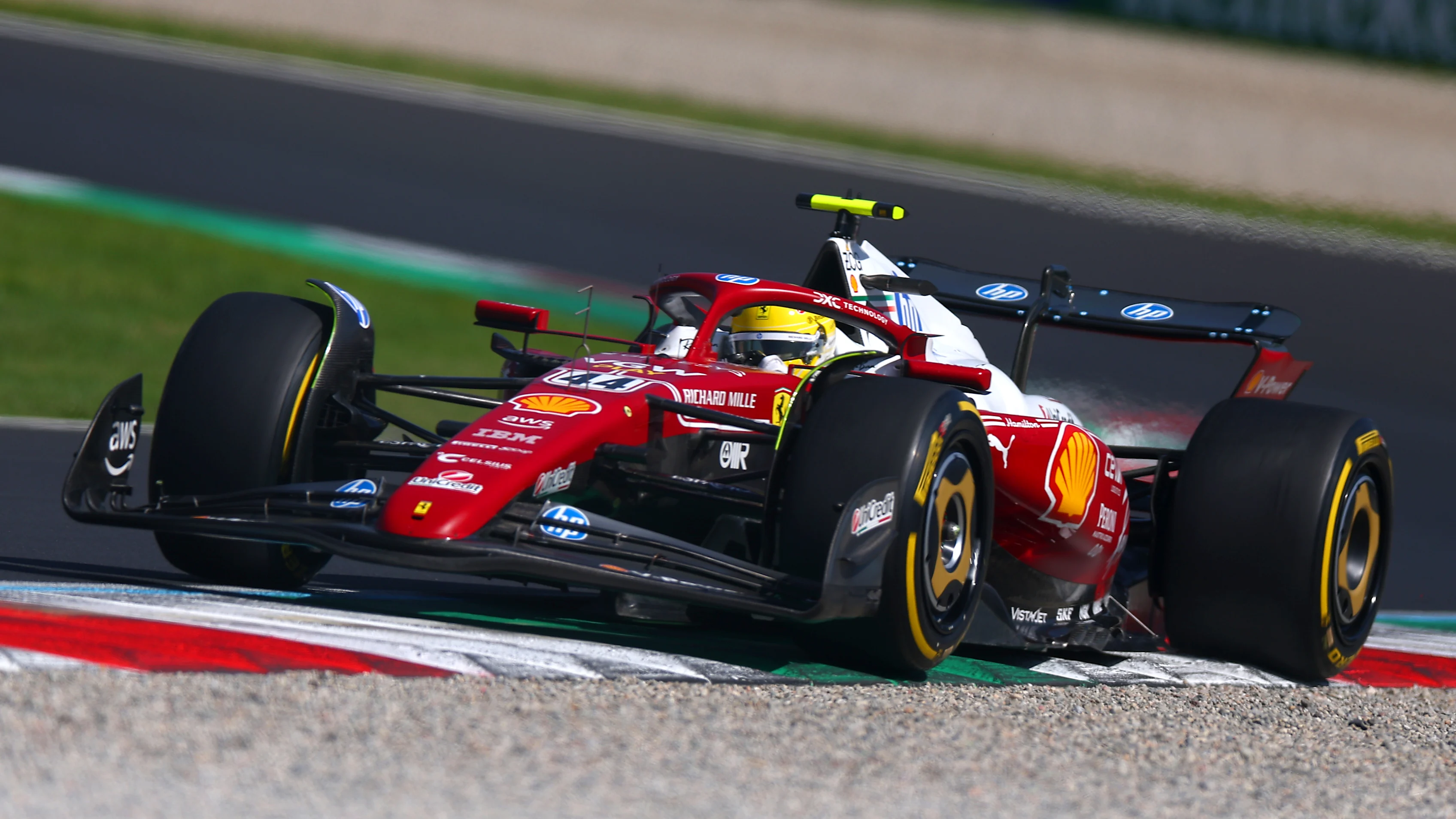 Monza, Italie - 06 septembre: Lewis Hamilton de Grande-Bretagne conduisant le (44) Scuderia Ferrari