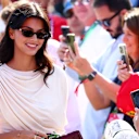 Kika Gomez était l'essence de la sophistication dimanche!