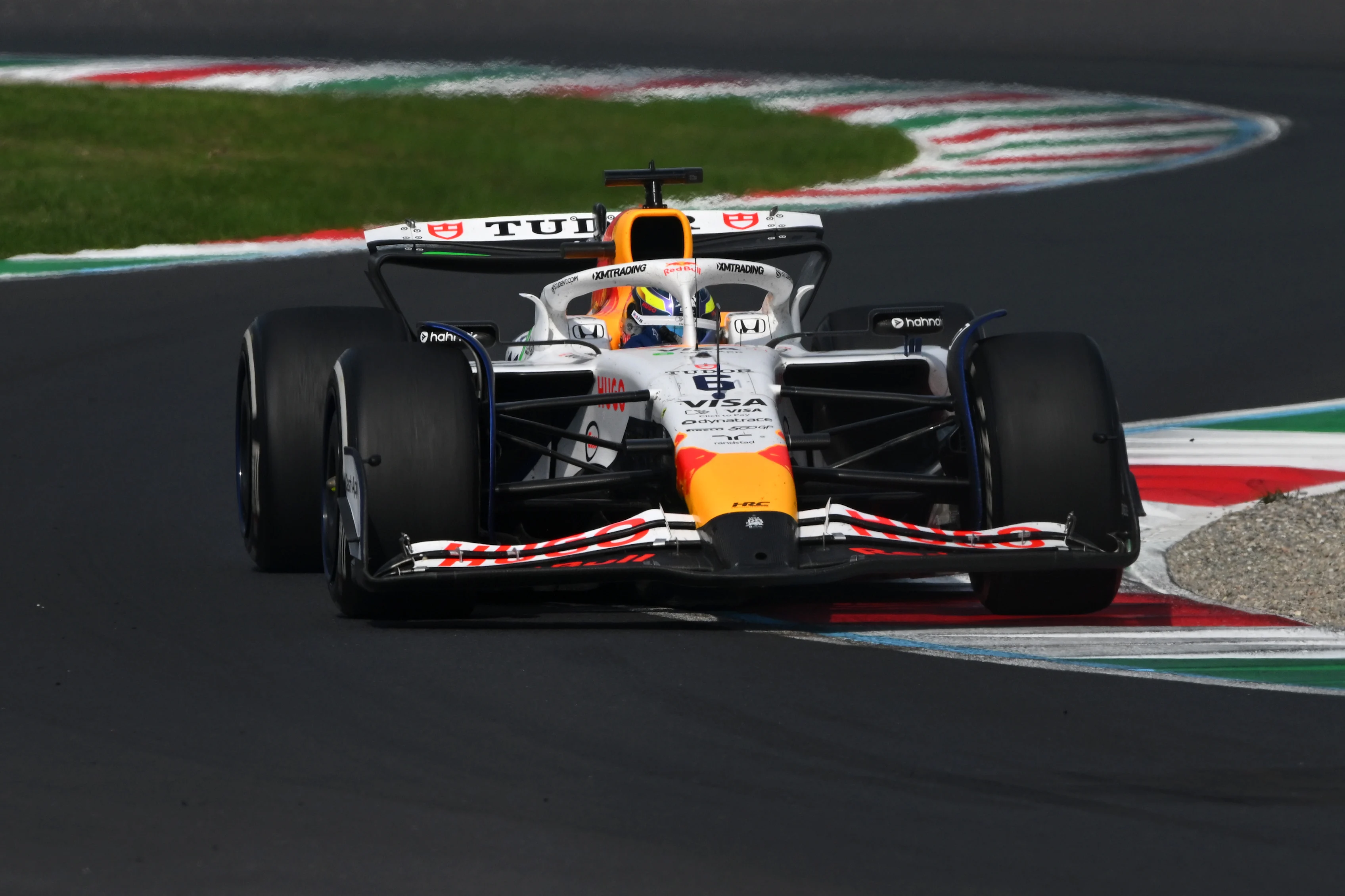 Monza, Italie - 07 septembre: Isack Hadjar de France conduisant le (6) Visa Cash App Racing Bulls