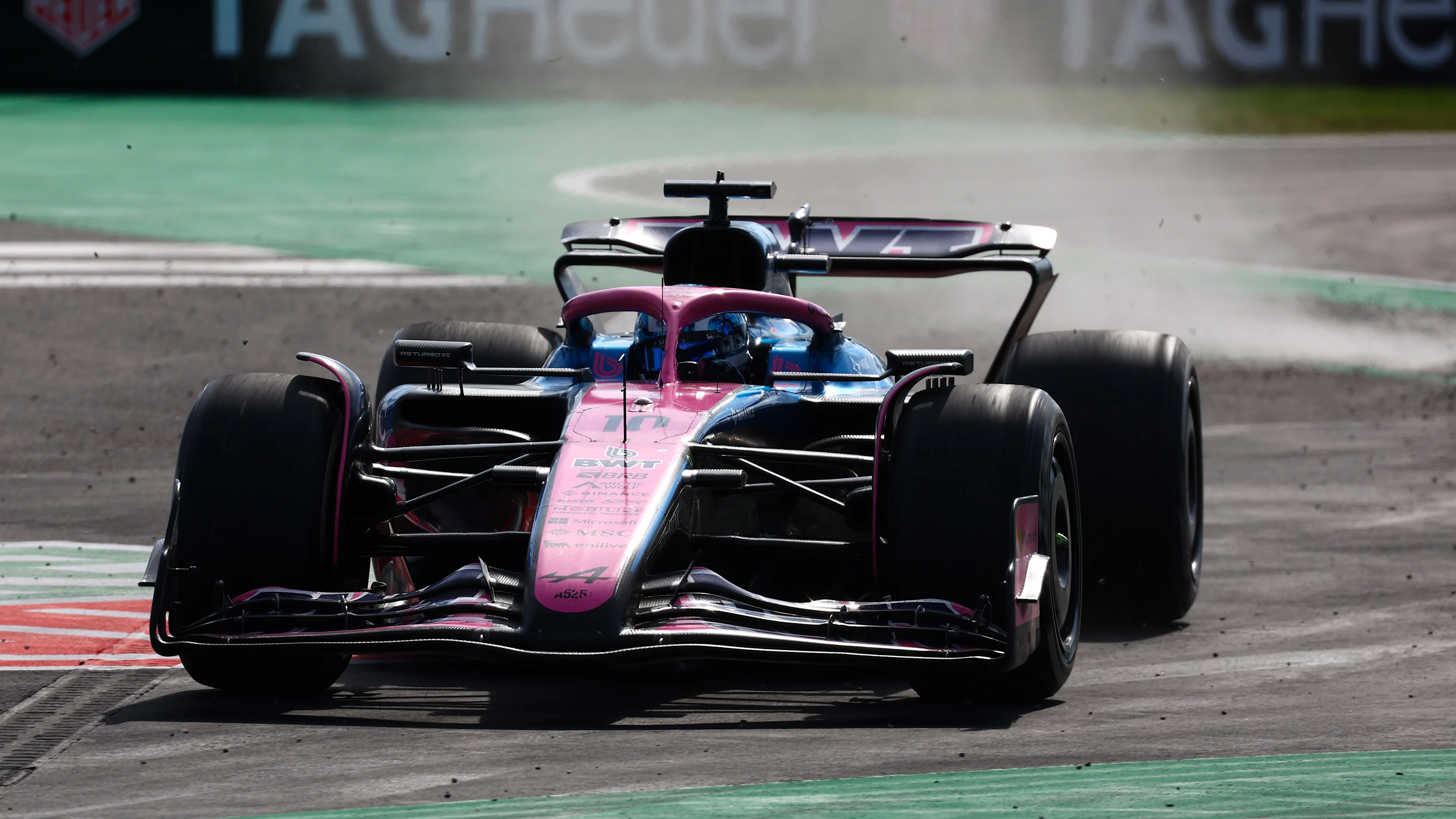 MONZA, ITALY - SEPTEMBER 07: Pierre Gasly of France driving the (10) Alpine F1 A525 Renault misses the chicane during the F1 Grand Prix of Italy at Autodromo Nazionale Monza on September 07, 2025 in Monza, Italy. (Photo by Joe Portlock/Getty Images)