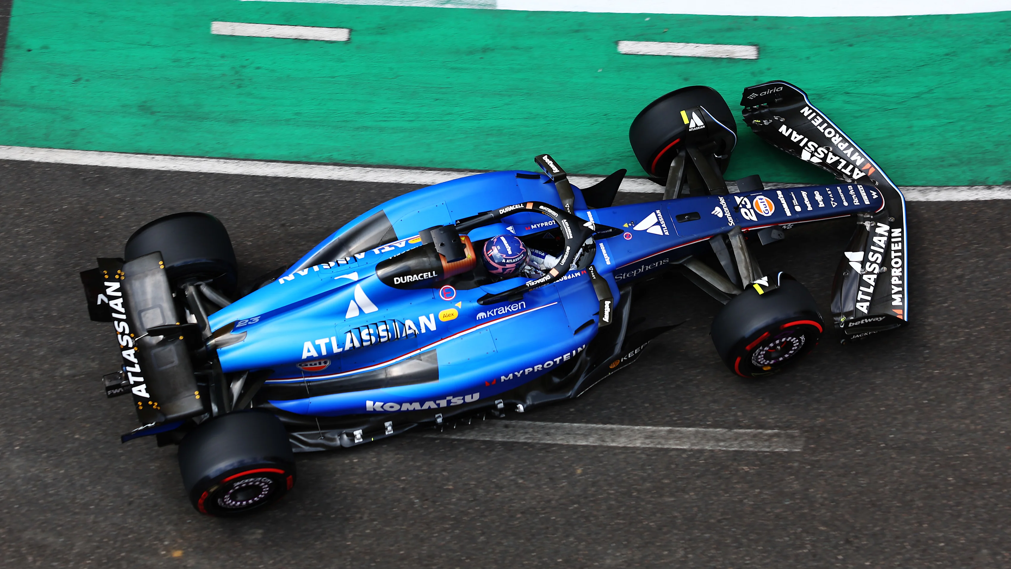 BAKU, AZERBAIJAN - SEPTEMBER 19: Alexander Albon of Thailand driving the (23) Williams FW47 Mercedes on track during practice ahead of the F1 Grand Prix of Azerbaijan at Baku City Circuit on September 19, 2025 in Baku, Azerbaijan. (Photo by Peter Fox/Getty Images)