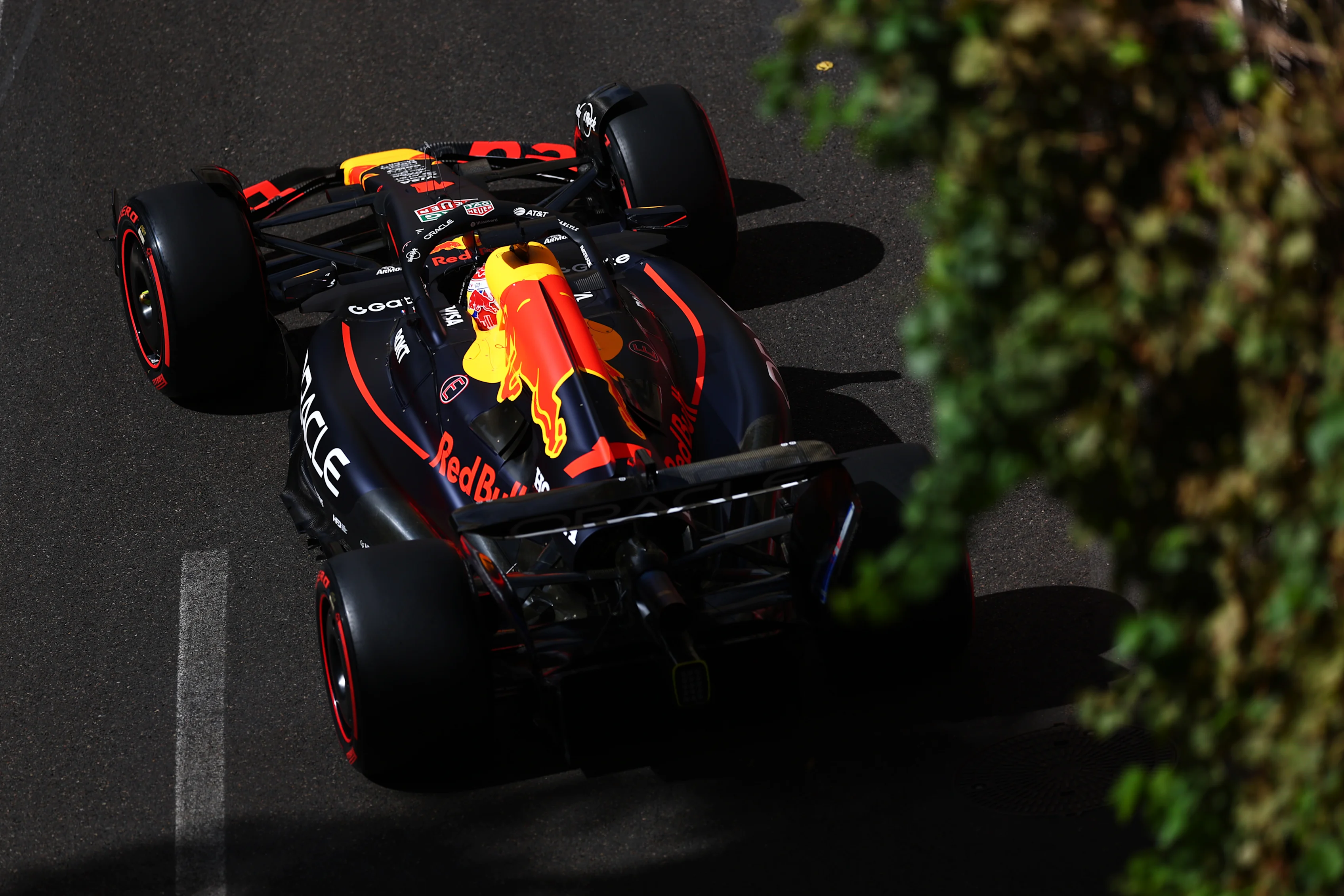 Bakou, Azerbaïdjan - 20 septembre: Max Verstappen des Pays-Bas conduisant le (1) Oracle Red Bull