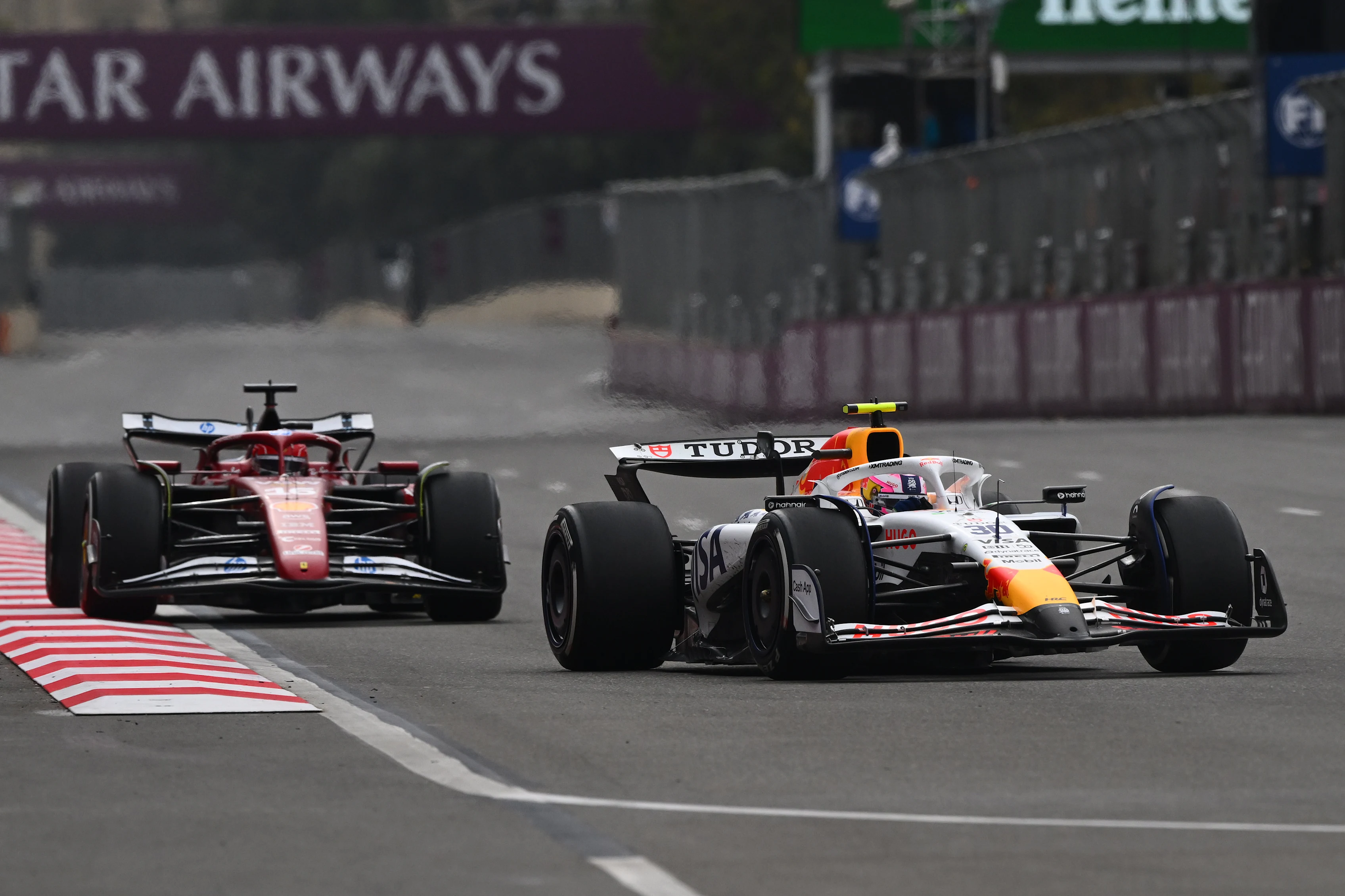 Bakou, Azerbaïdjan - 21 septembre: Liam Lawson de Nouvelle-Zélande conduisant le (30) Visa Cash App Racing