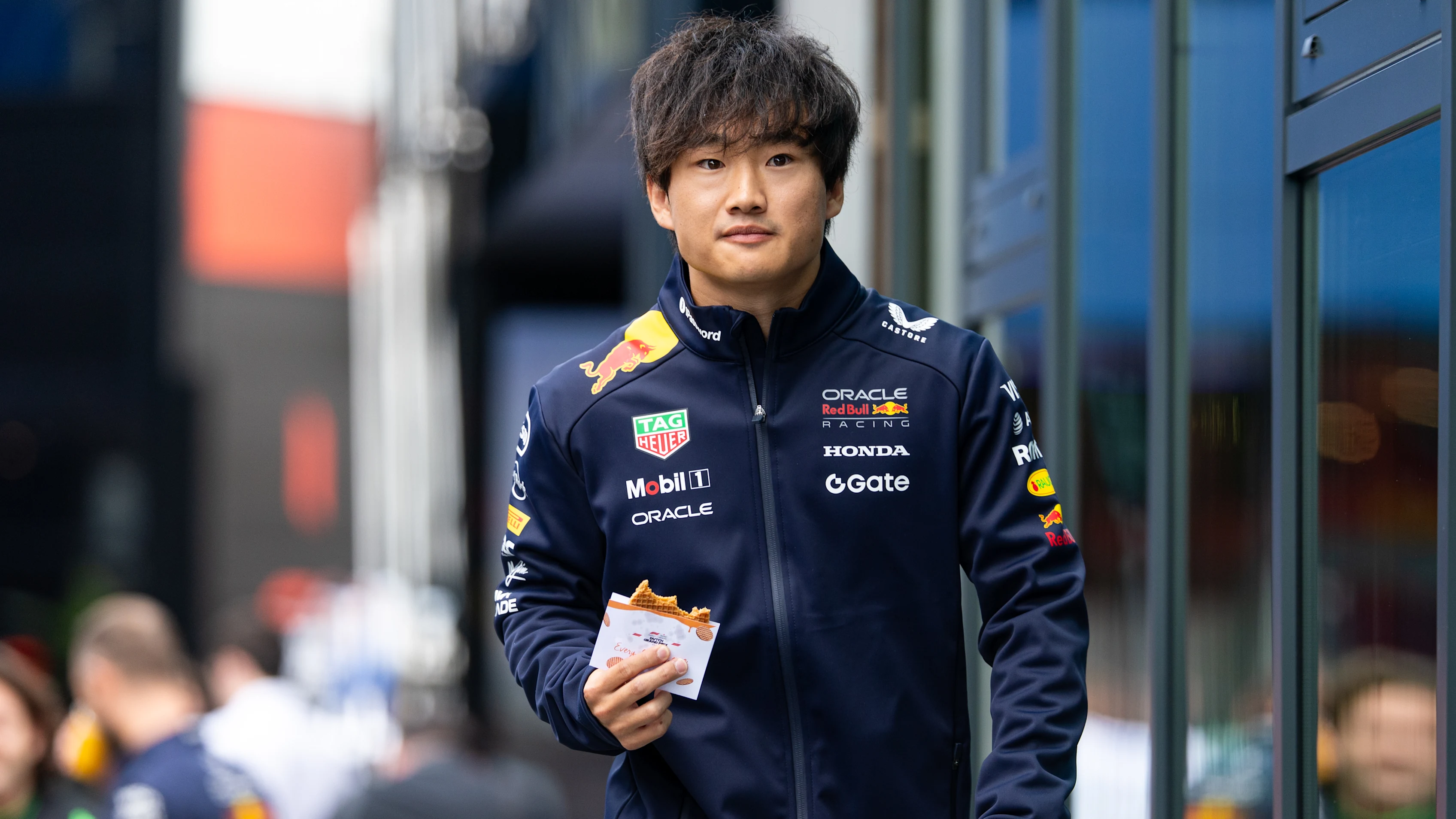 Le connaisseur ultime de F1 Yuki Tsunoda est resté coincé dans les Stroopwafels