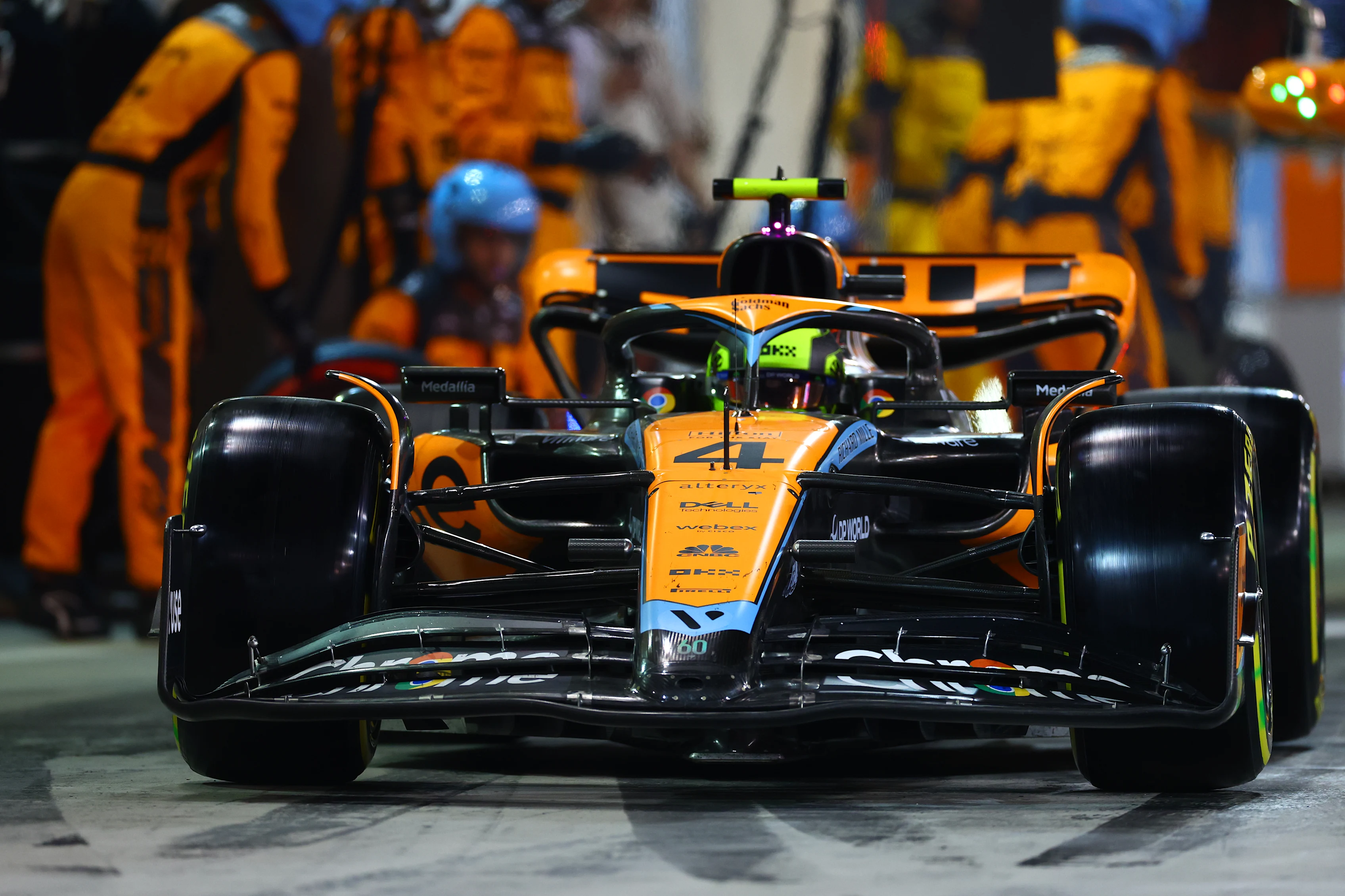 Bahreïn, Bahreïn - 05 mars: Lando Norris de Grande-Bretagne conduisant le (4) McLaren MCL60 Mercedes