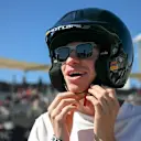 Des piscines olympiques au circuit COTA, le champion multi-olympique Léon Marchand a goûté à l'action à grande vitesse hors de l'eau ! Faites glisser pour plus d'images