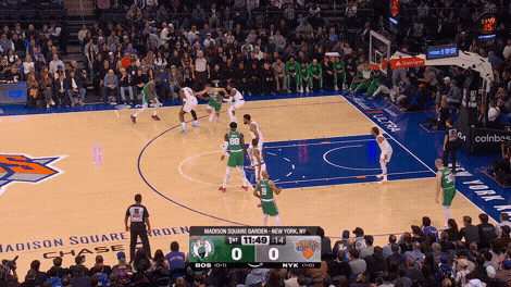 Sam Hauser marque 3 points sur la première possession des Celtics