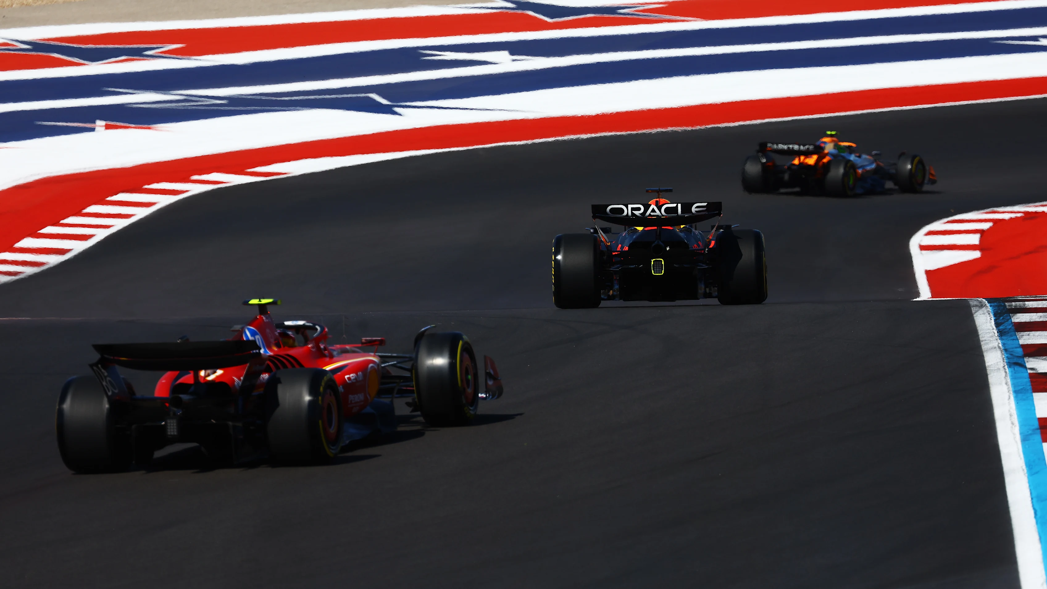AUSTIN, TEXAS - 20 OCTOBRE : Max Verstappen des Pays-Bas au volant du (1) Oracle Red Bull