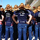 Tout le monde se penche sur l’esprit amusant d’Austin ! Faites glisser pour plus d'images