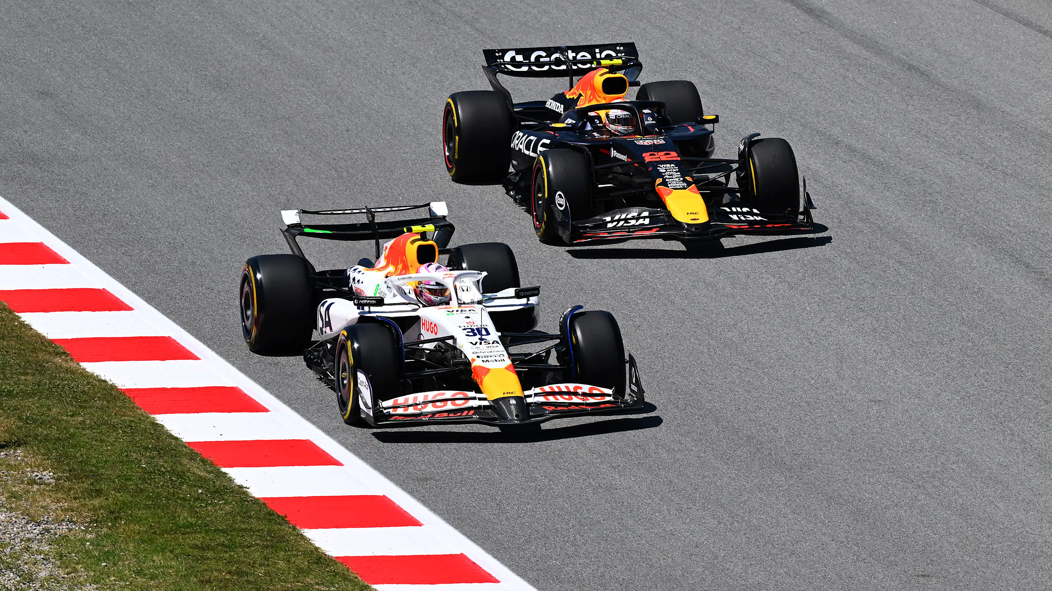 BARCELONE, ESPAGNE - 31 MAI : Liam Lawson de Nouvelle-Zélande au volant des (30) Bulls de course de l'application Visa Cash