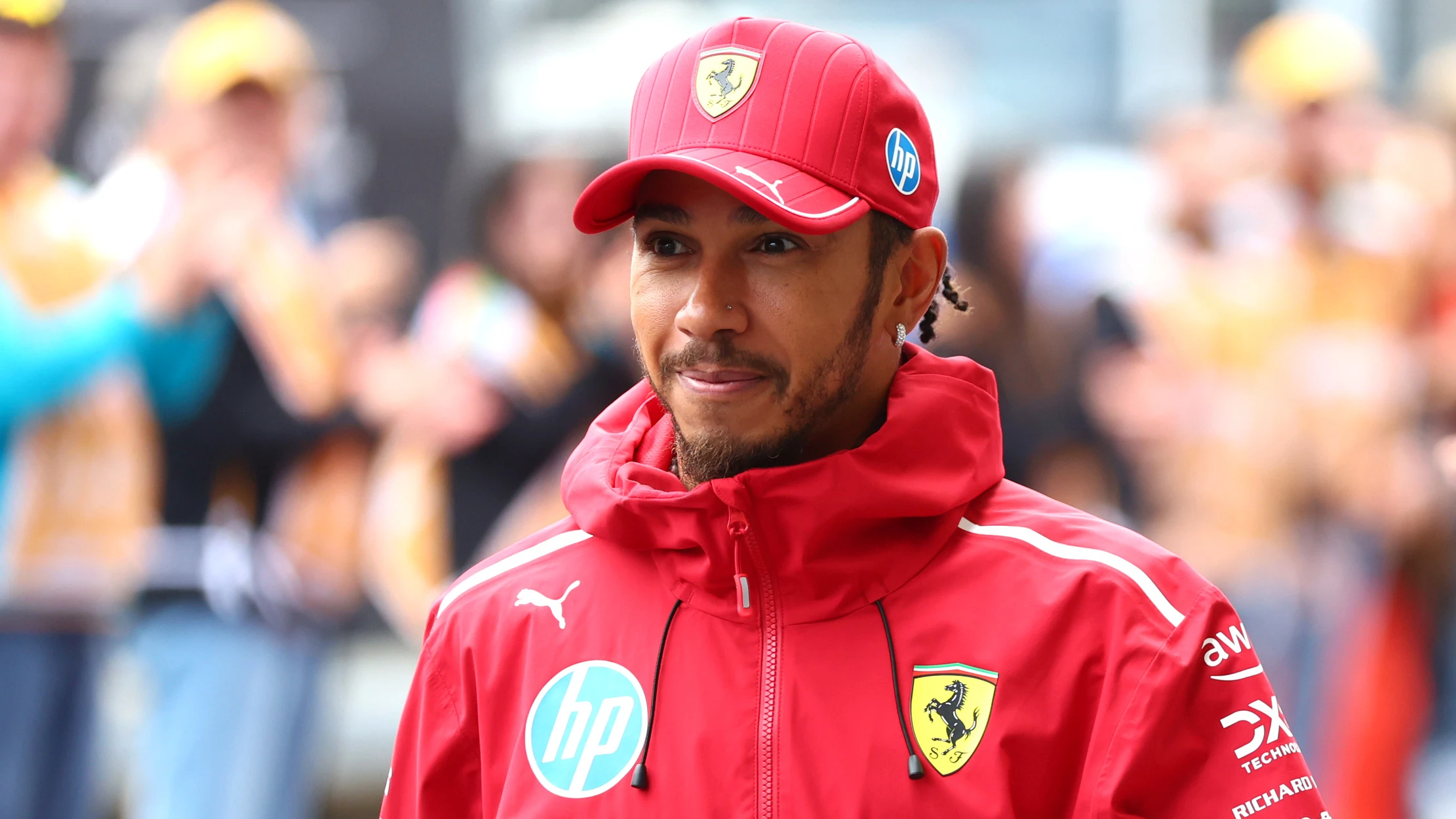 BAKU, AZERBAÏDJAN - 21 SEPTEMBRE : Lewis Hamilton de Grande-Bretagne et la Scuderia Ferrari sur le