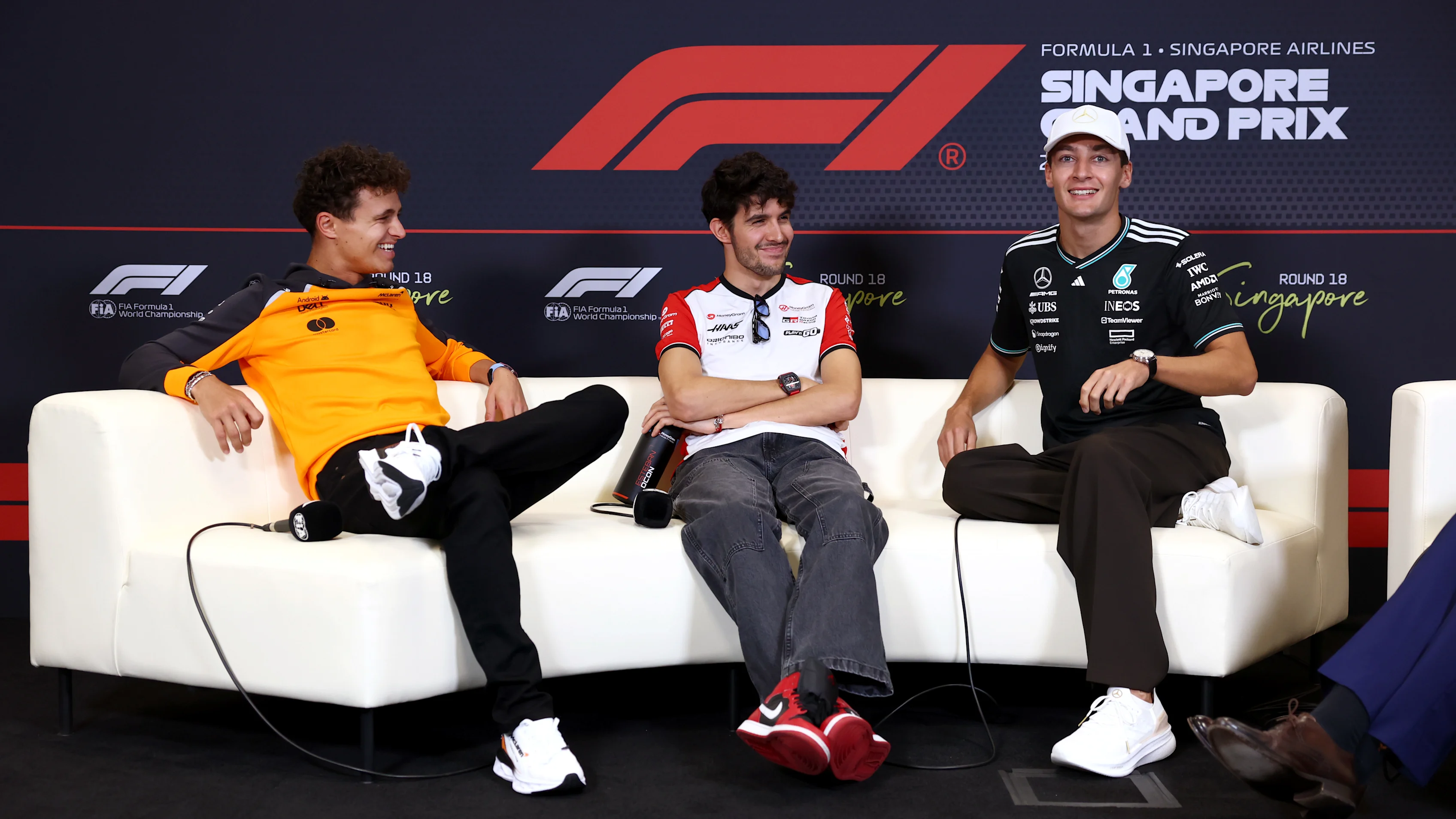 Singapour, Singapour - 02 octobre: ​​Lando Norris de Grande-Bretagne et McLaren, Esteban Ocon de