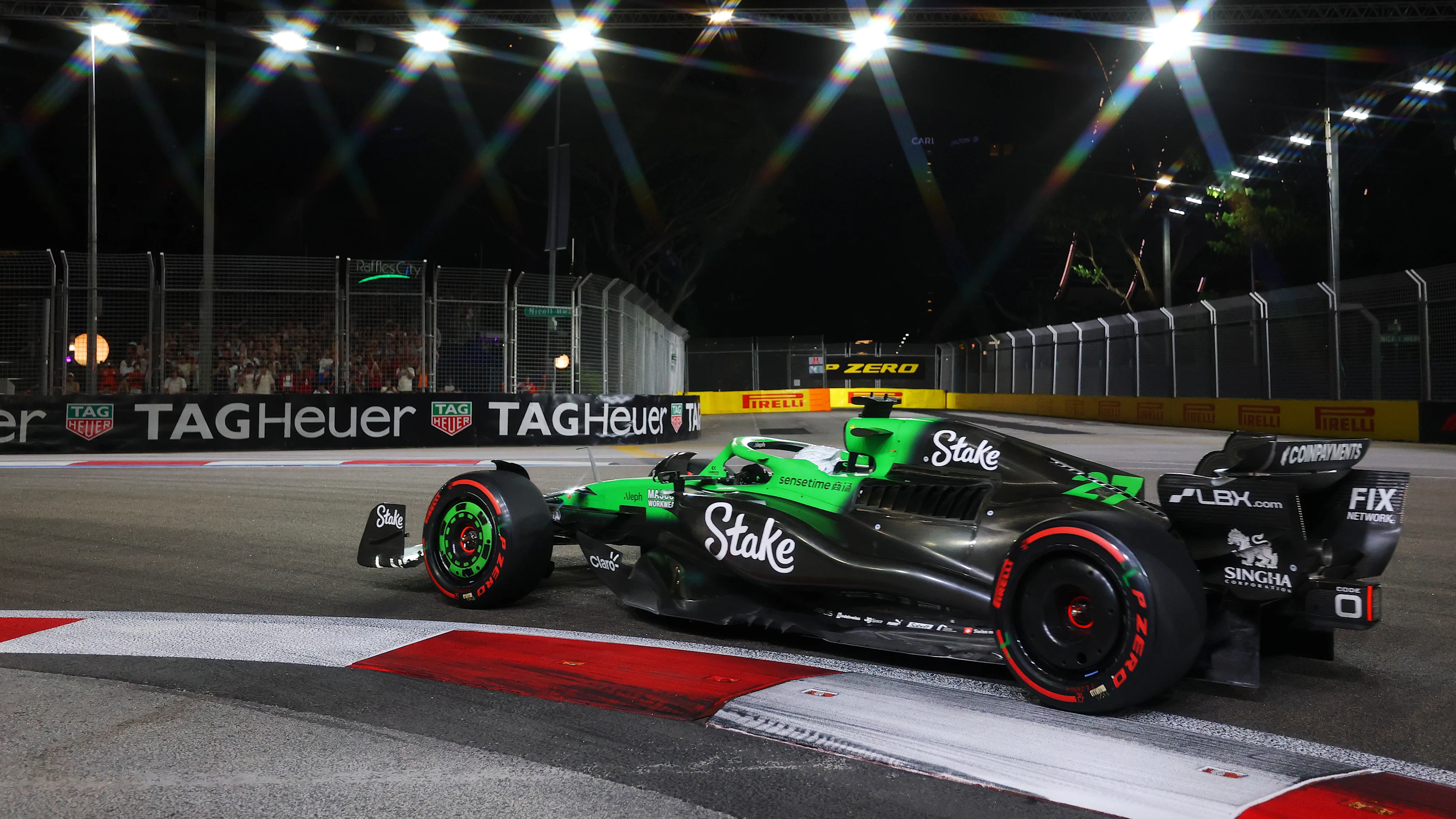 SINGAPORE, SINGAPORE - OCTOBER 04: Nico Hulkenberg of Germany driving the (27) Kick Sauber C45 Ferrari on track during qualifying ahead of the F1 Grand Prix of Singapore at Marina Bay Street Circuit on October 04, 2025 in Singapore, Singapore. (Photo by Clive Rose - Formula 1/Formula 1 via Getty Images)