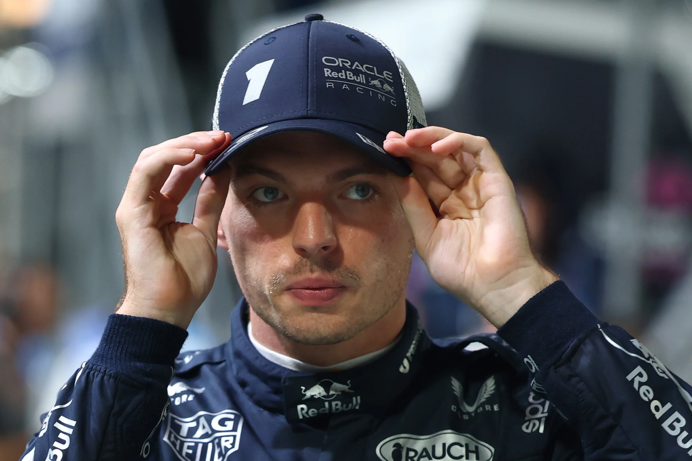 SINGAPOUR, SINGAPOUR - 05 OCTOBRE : Max Verstappen des Pays-Bas et Oracle Red Bull Racing