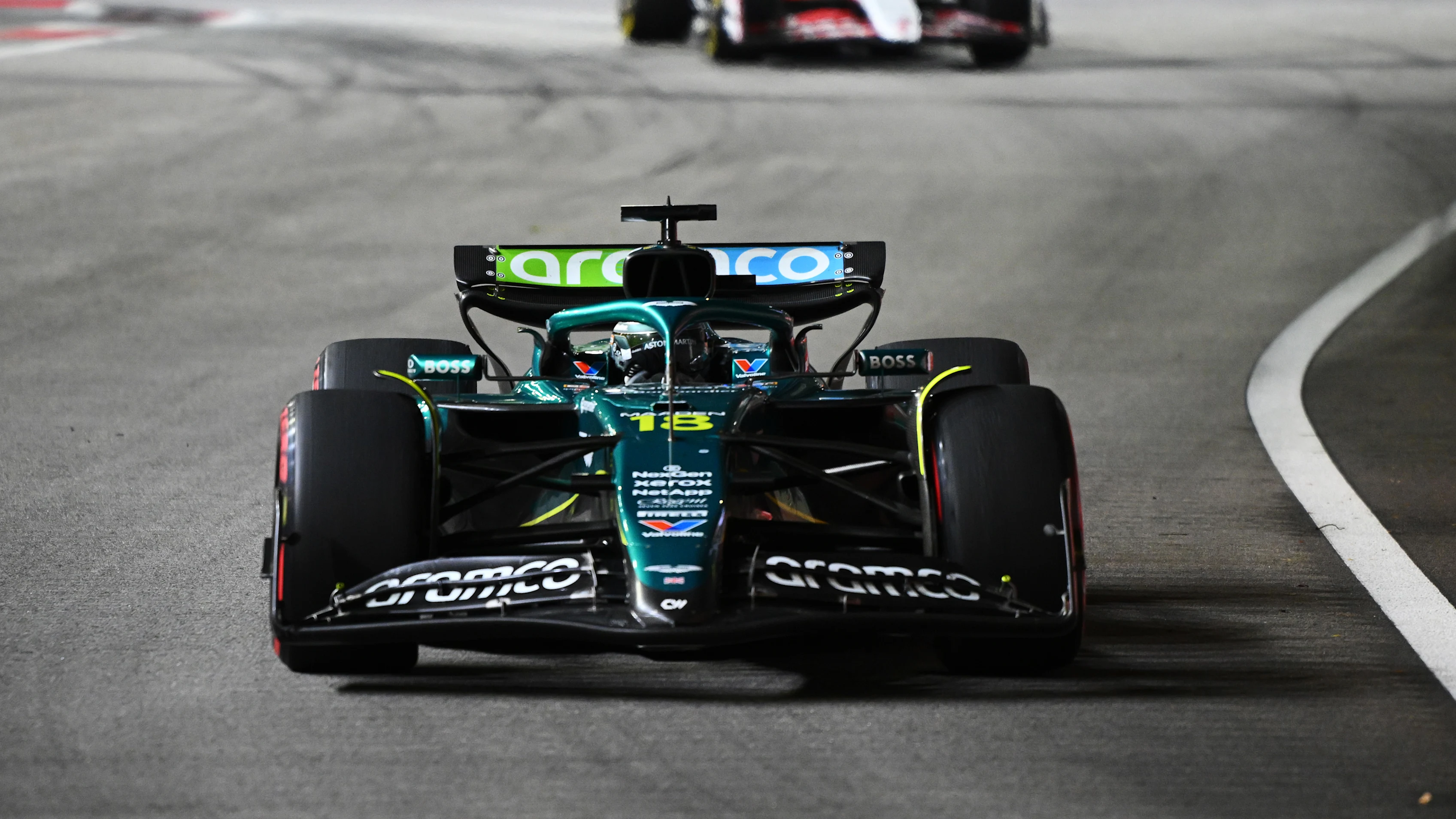 CIRCUIT ZANDVOORT, PAYS-BAS - 25 AOÛT : Enrico Cardile, responsable du châssis, Ferrari, dans l'équipe