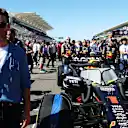 Repéré : Chase Crawford se rapproche du Max's Red Bull sur la grille COTA, et nous sommes là pour ça. XOXO, Gossip Girl