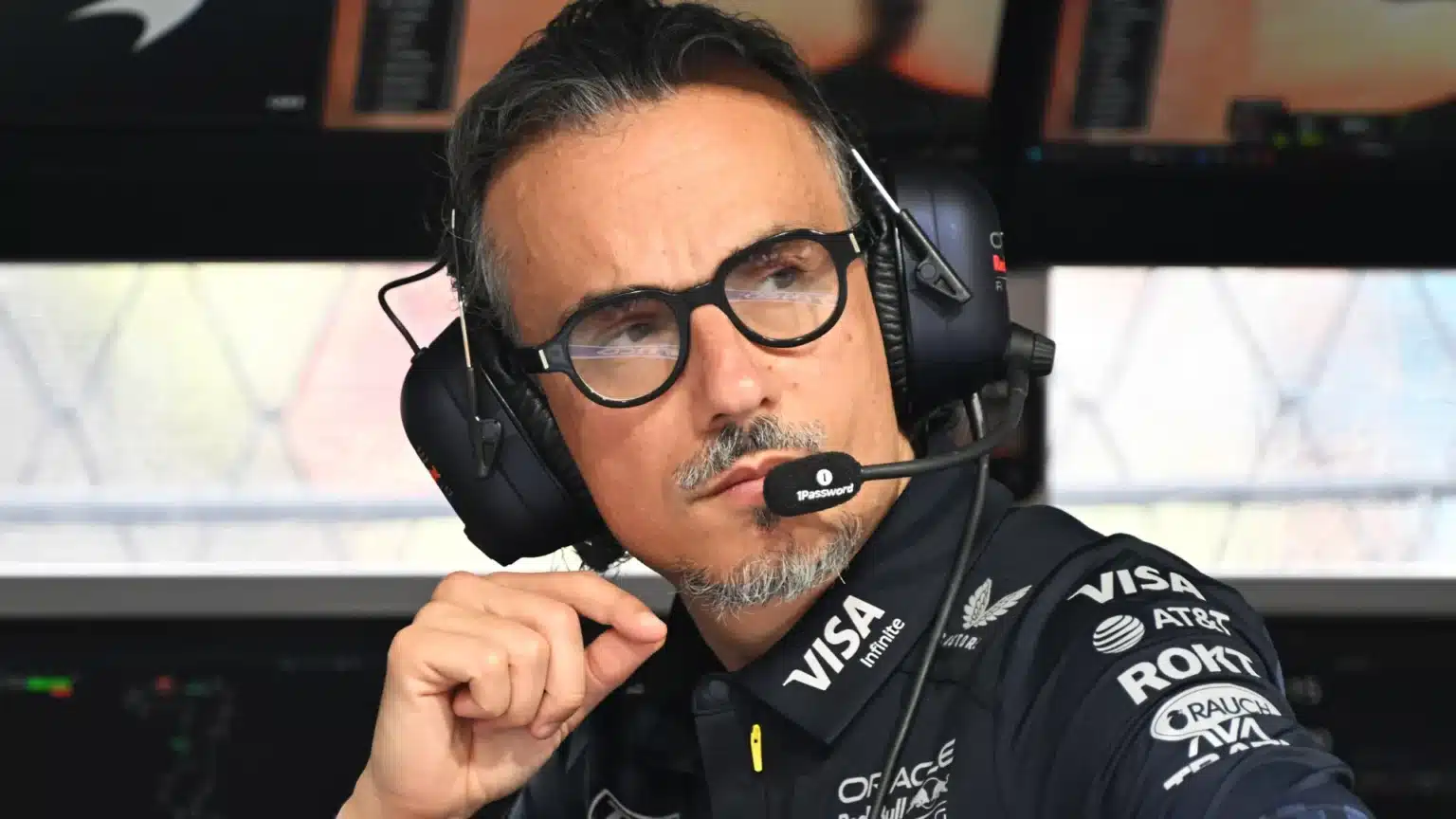 “ Pouvoir se battre pour la victoire ici, cela signifie beaucoup ” – Mekies réfléchit au GP de Singapour de Red Bull