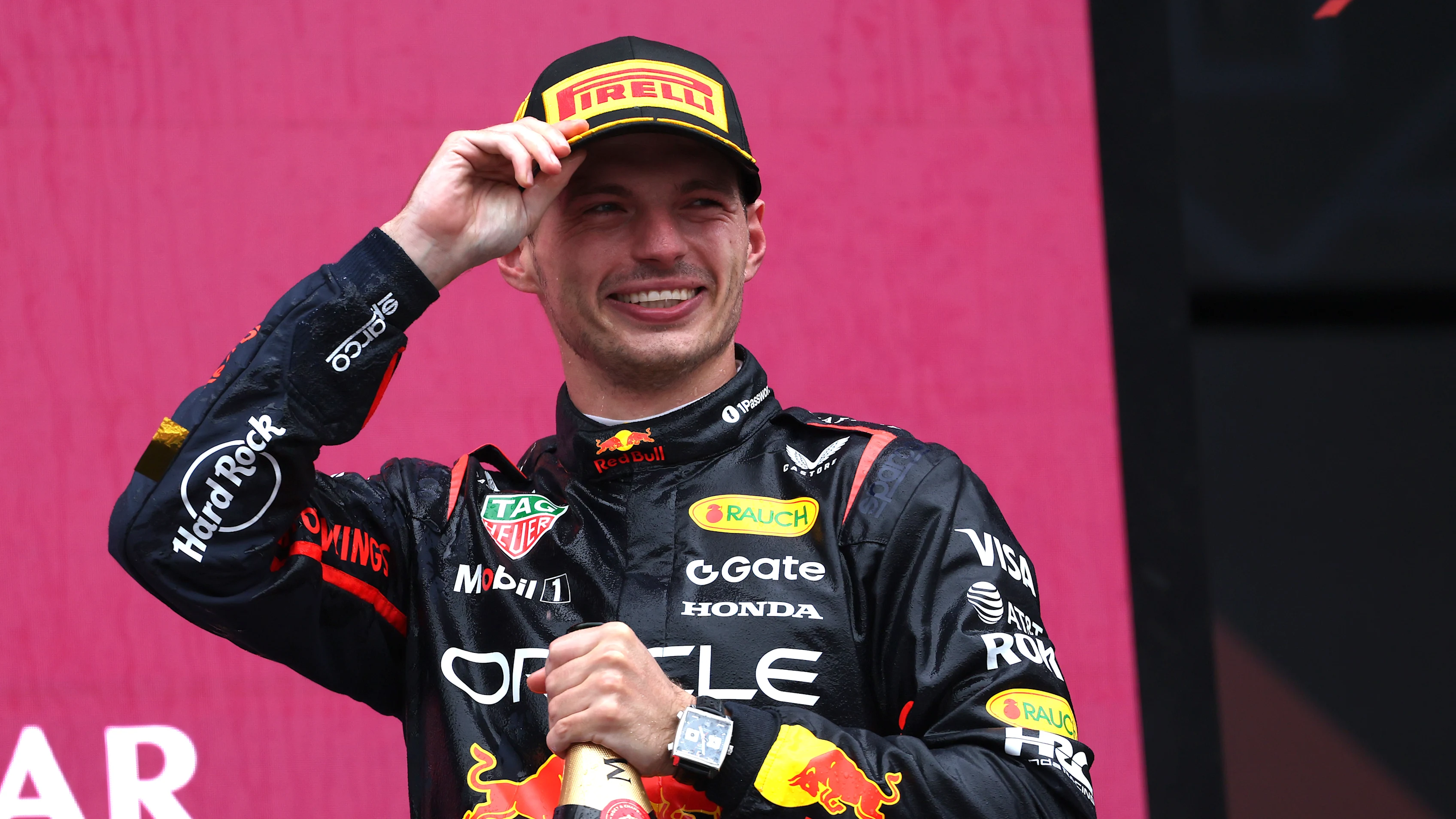 Bakou, Azerbaïdjan - 21 septembre: vainqueur de la course Max Verstappen des Pays-Bas et Oracle Red Bull