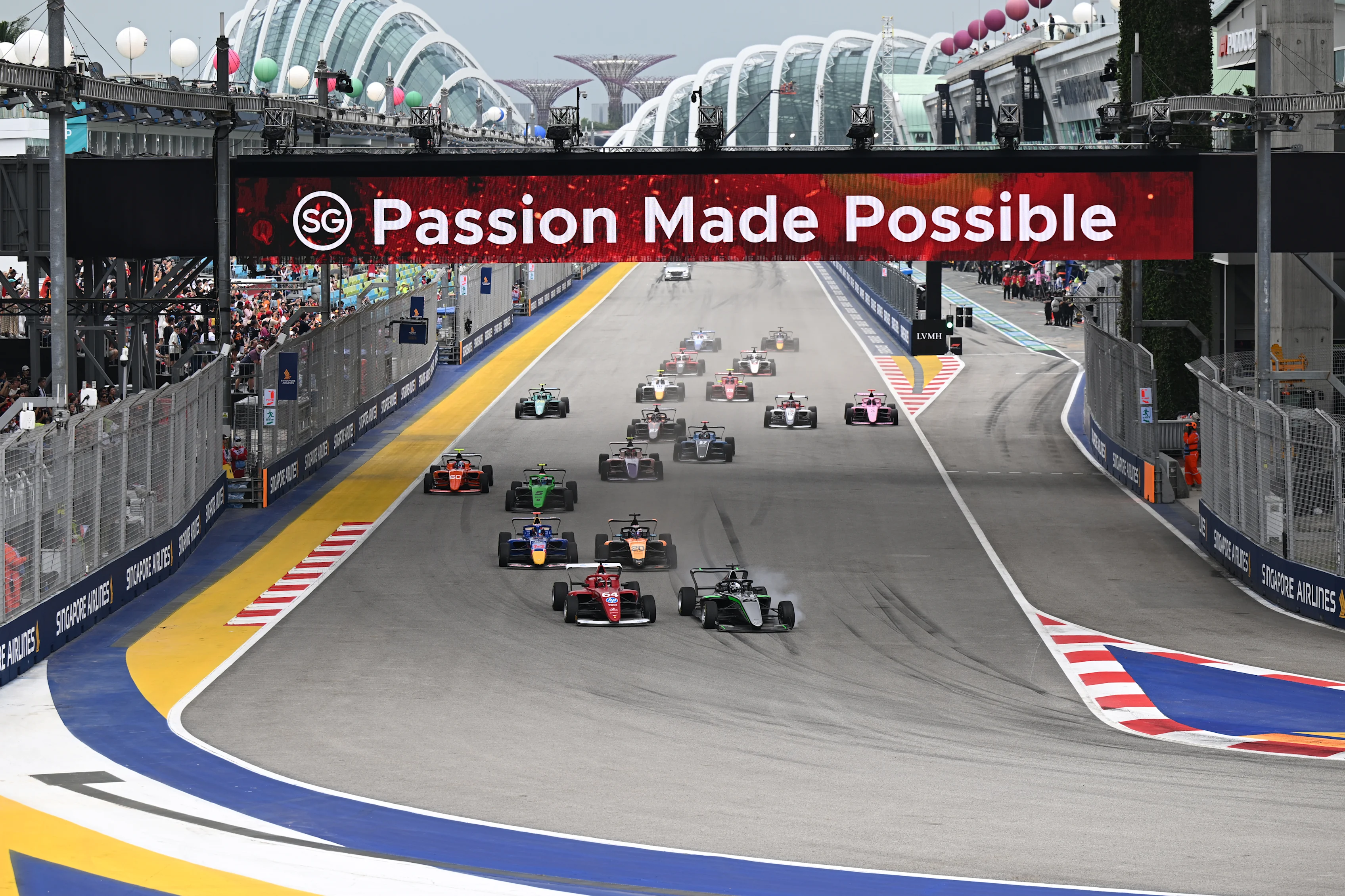 Singapour, Singapour - 05 octobre: ​​Maya Weug des Pays-Bas et MP Motorsport (64) et Doriane Pin