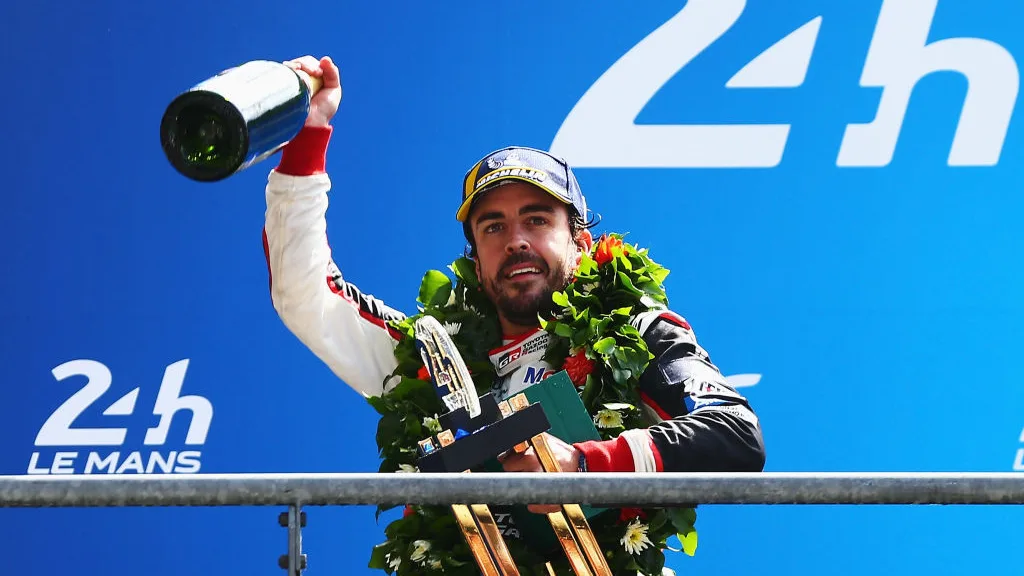 Le Mans, France - 17 juin: Le pilote de l'équipe hybride de Toyota Gazoo Racing TS050 réagit Fernando Alonso