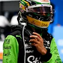 L'actuelle star brésilienne de F1, Gabriel Bortoleto, rend également hommage à son pays et à son idole, Senna, avec le design de son casque.