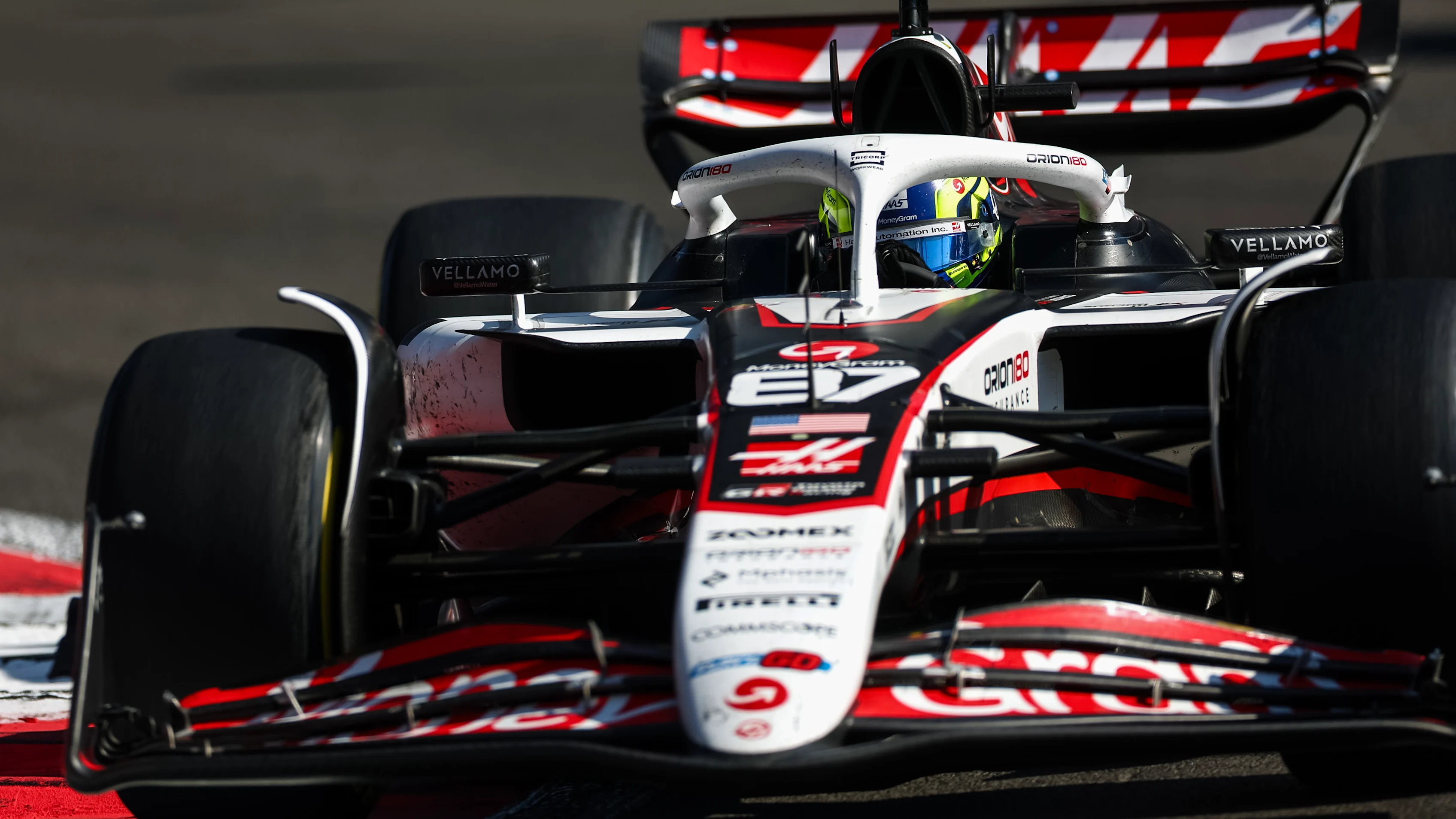 MEXICO, MEXIQUE - 26 OCTOBRE : Oliver Bearman de Grande-Bretagne au volant du (87) Haas F1 VF-25