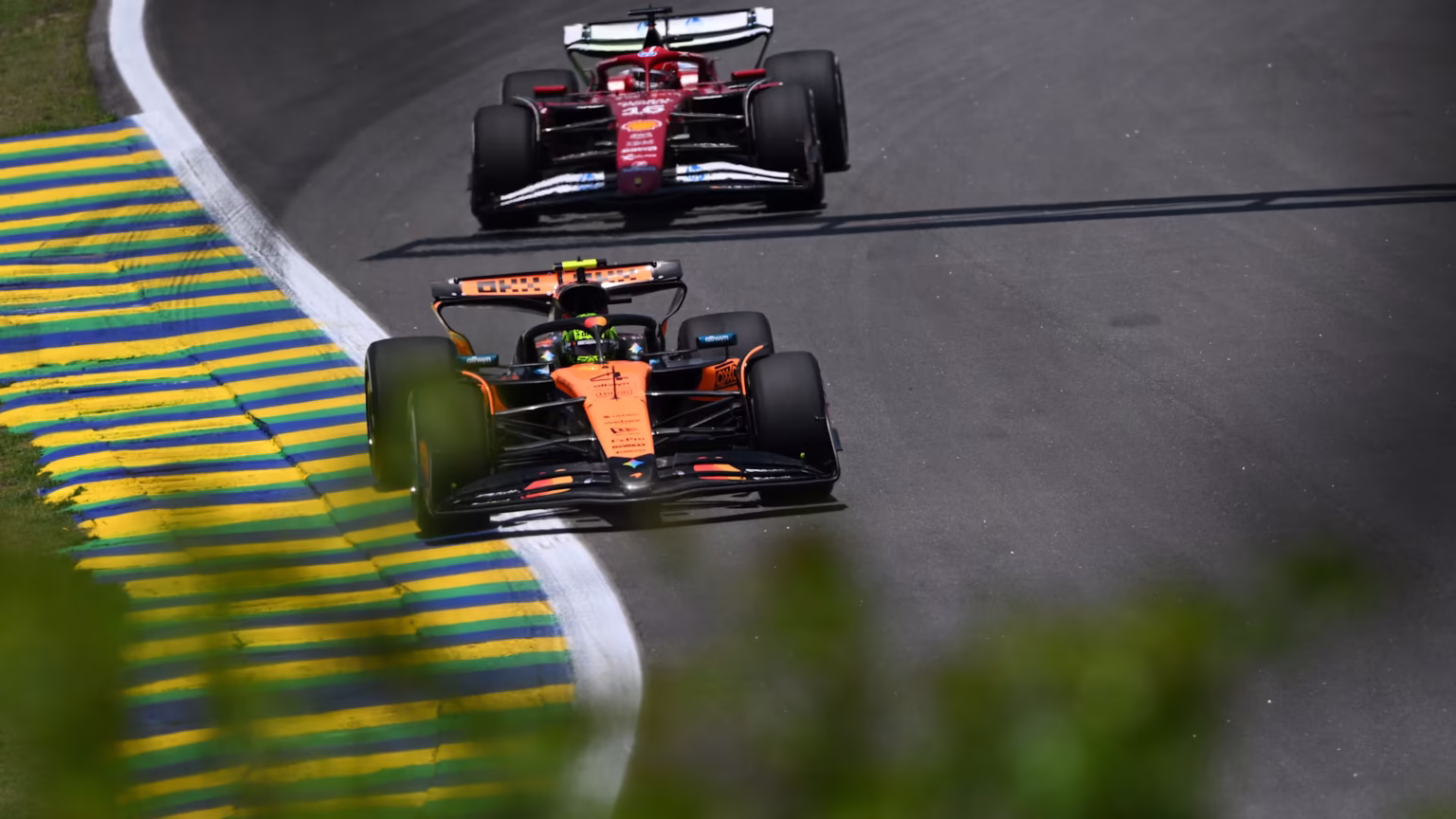 FAITS SAILLANTS : Rattrapez le FP1 de Sao Paulo alors que Norris mène Piastri et Hulkenberg