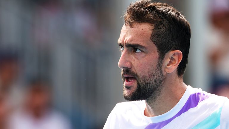 Australie, Melbourne : Tennis : Grand Chelem - Open d'Australie, hommes, 1er tour. Altmaier (Allemagne) - Cilic (Croatie). Marin Cilic est en action. 
