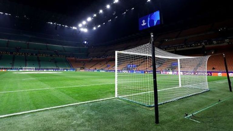 Une vue générale à l'intérieur de San Siro, Milan, avant le match de l'UEFA Champions League entre l'Inter Milan et Arsenal. Date de la photo : mardi J
